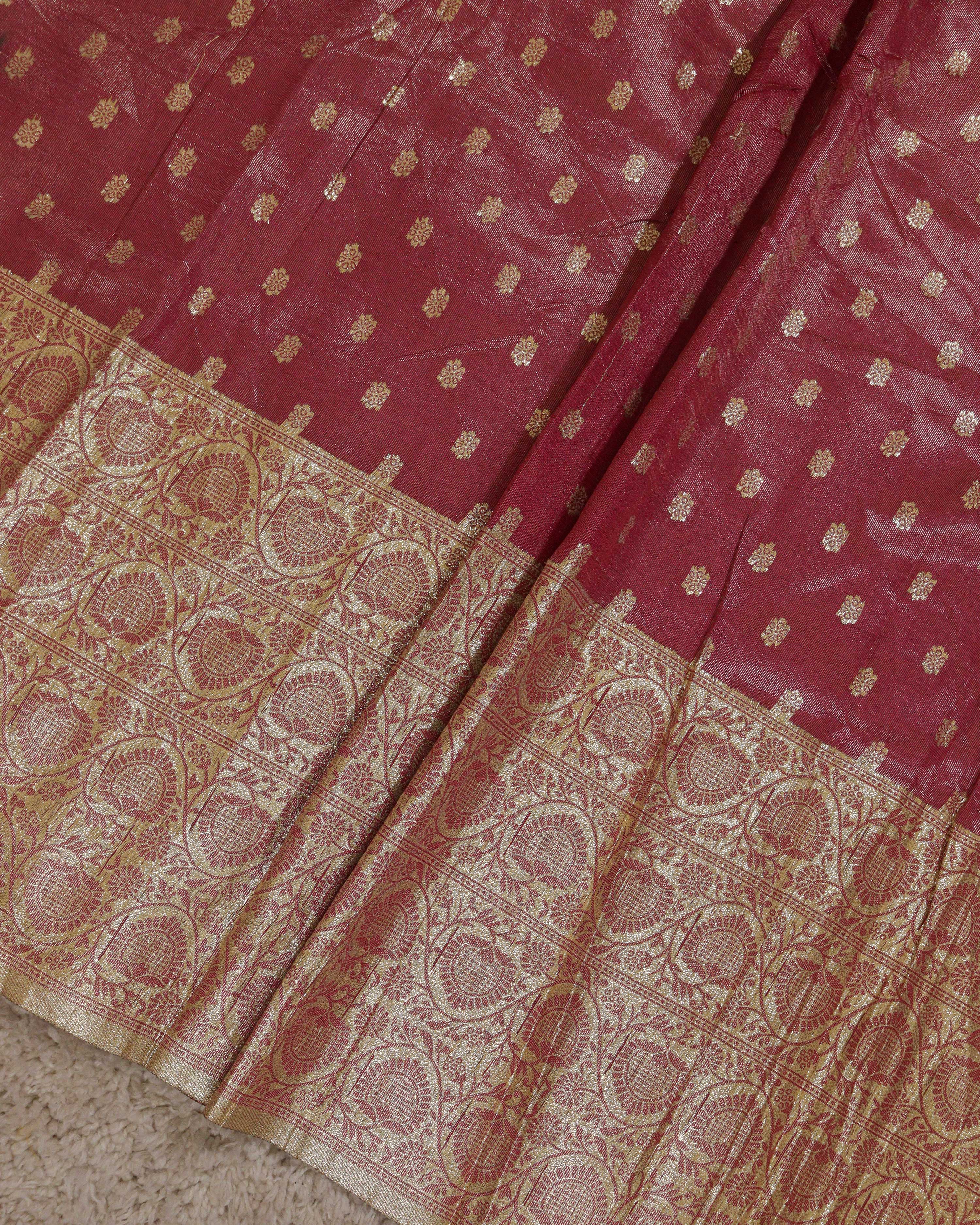 Load image into Gallery viewer, Semi Silk Fabric-3099
