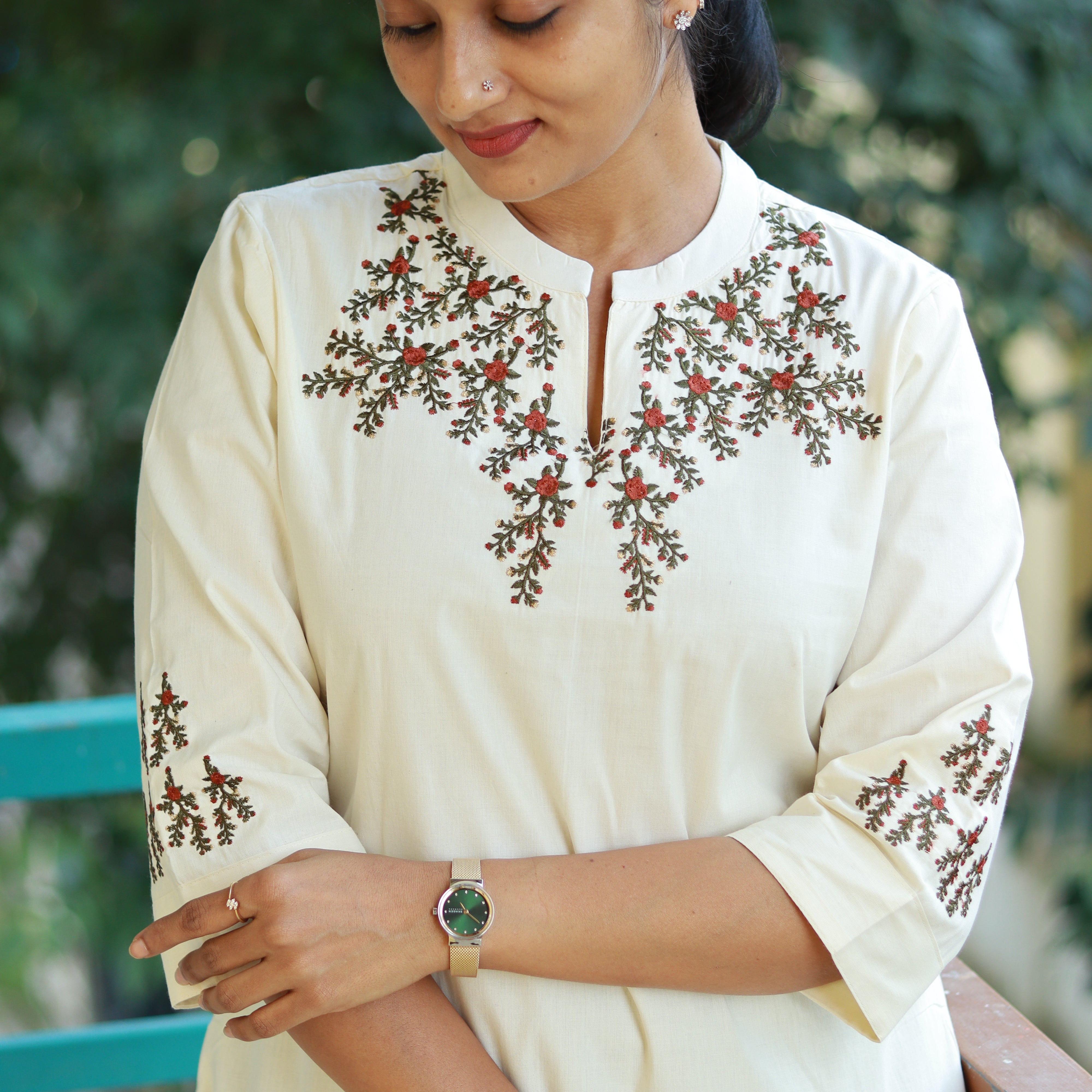 Load image into Gallery viewer, Pure Cotton collar Kurti - 3732
