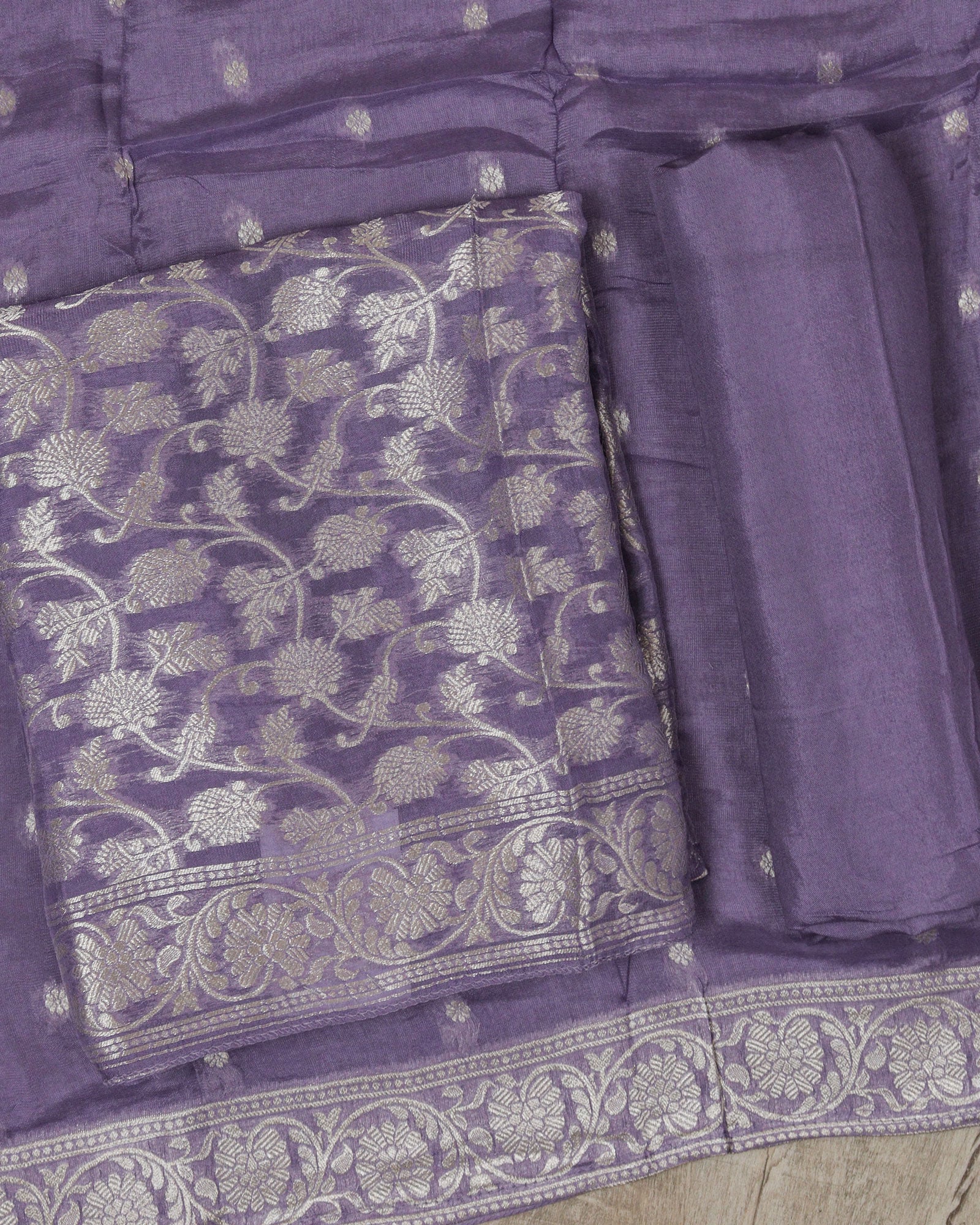 Load image into Gallery viewer, Banarasi Unstitched Suit-5138

