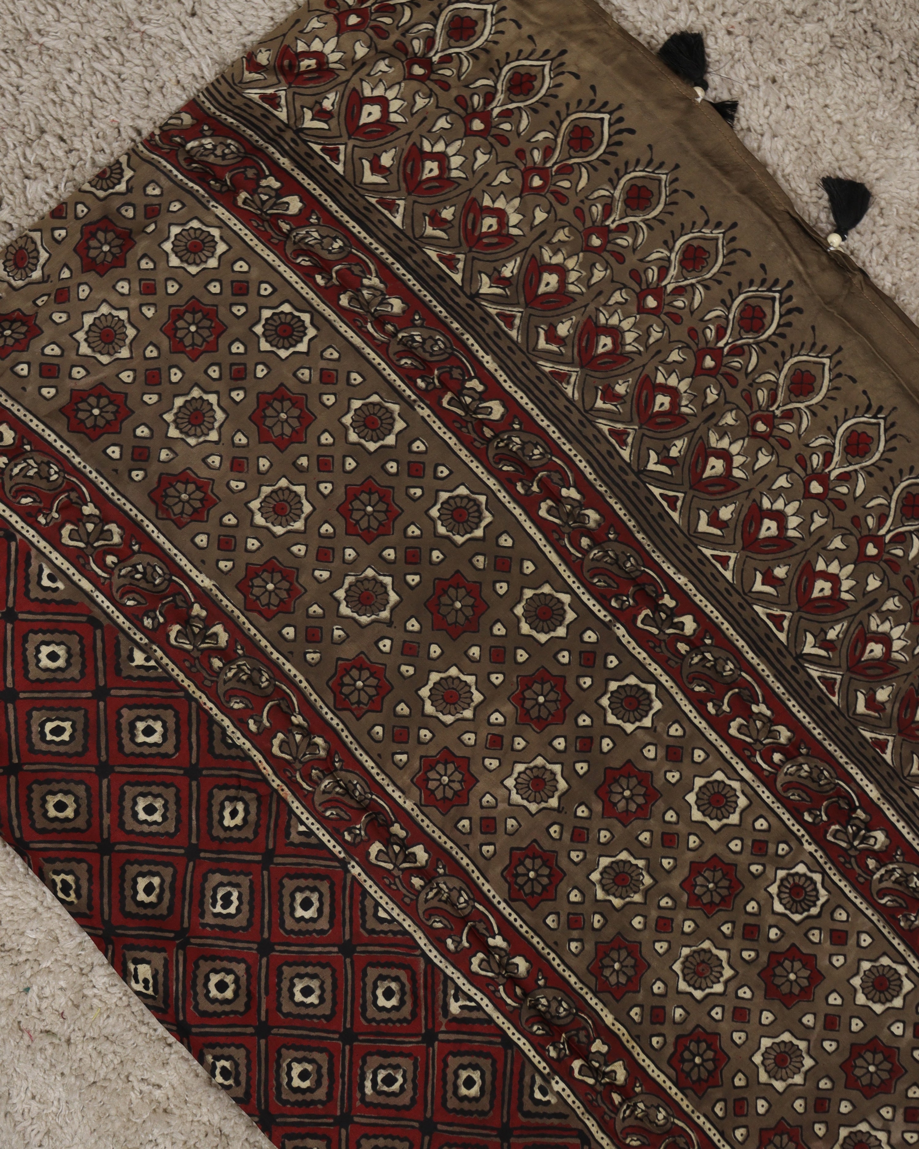 Load image into Gallery viewer, Modal Silk Dupatta-7636
