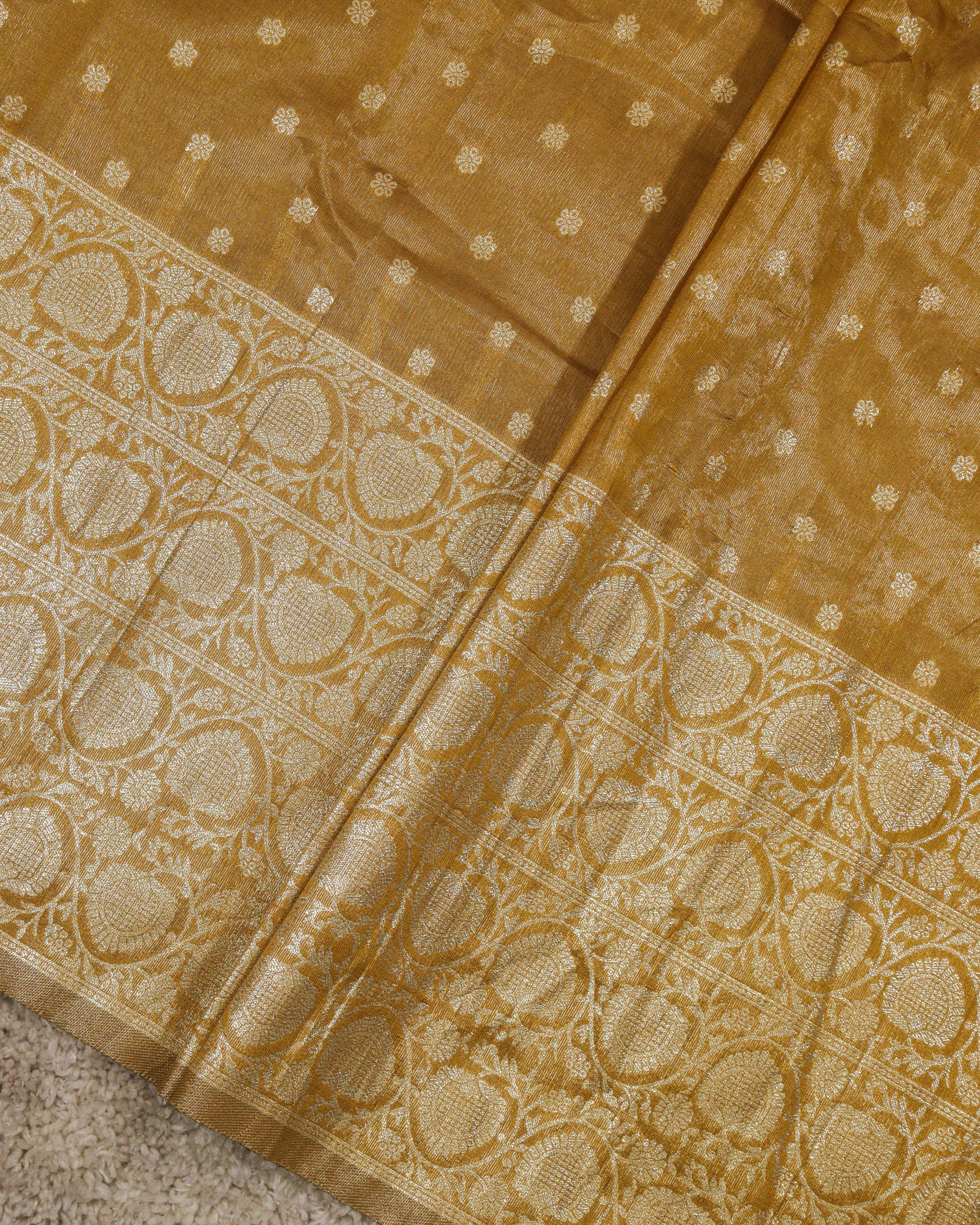 Load image into Gallery viewer, Semi Silk Fabric-3099

