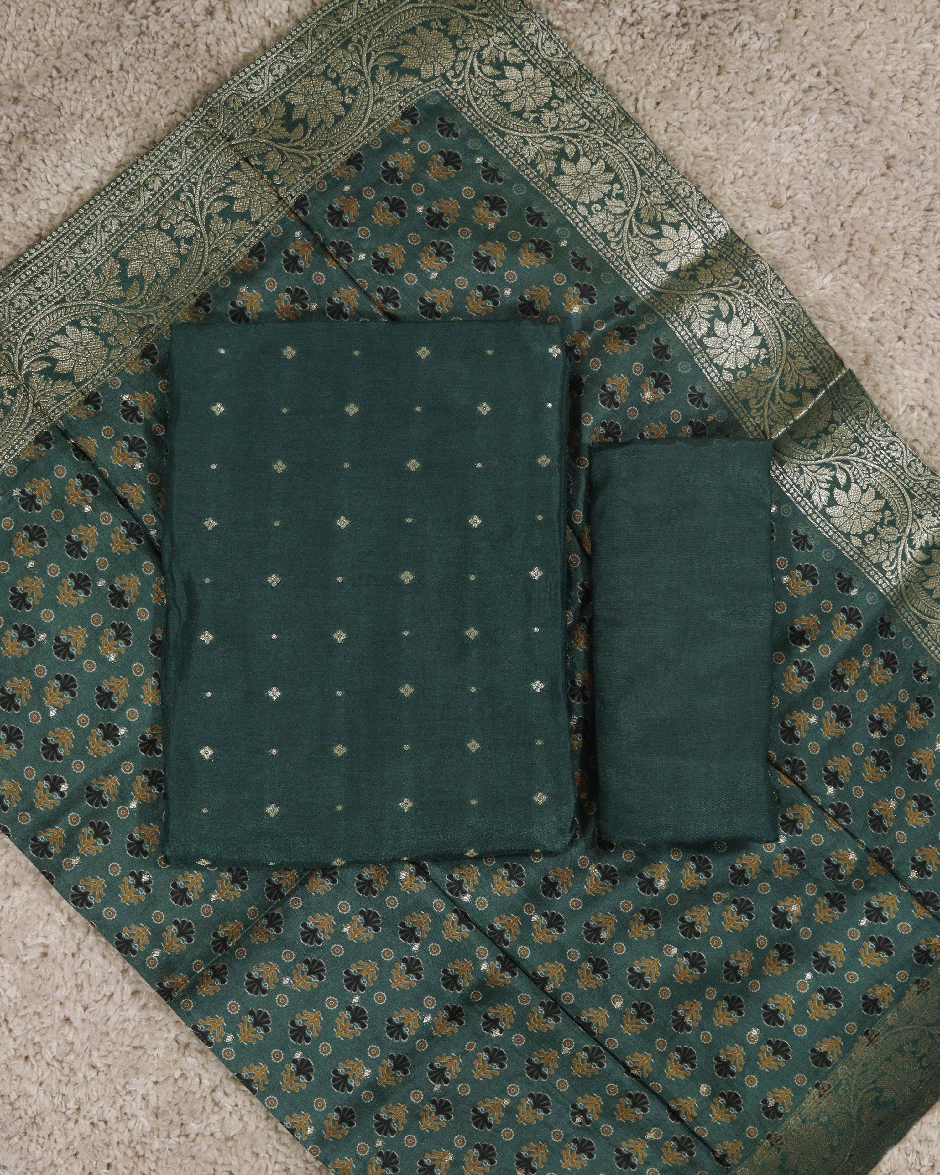 Load image into Gallery viewer, Gaji Silk Unstitched Suit-3566

