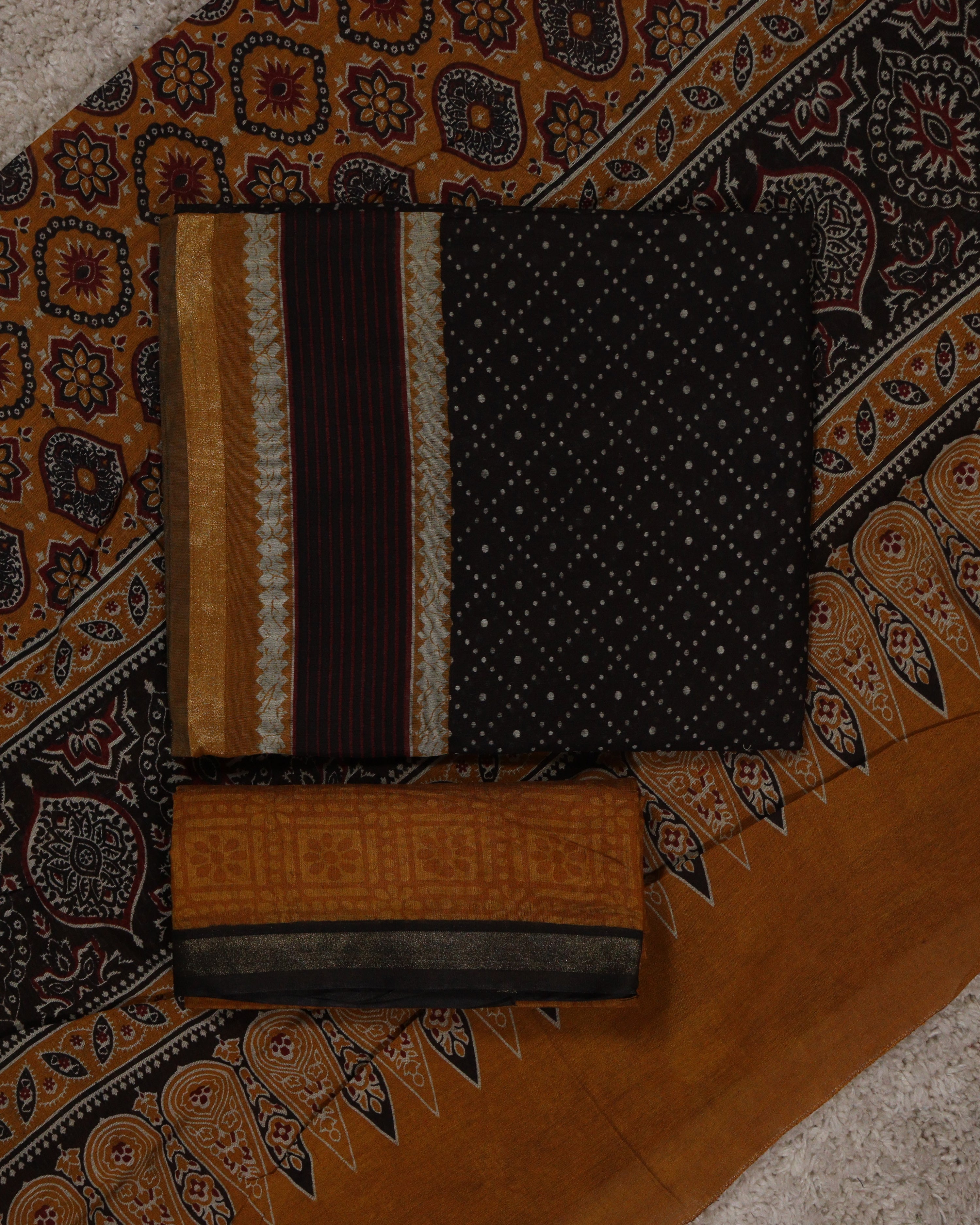 Load image into Gallery viewer, Chanderi Unstitched Suit-3754
