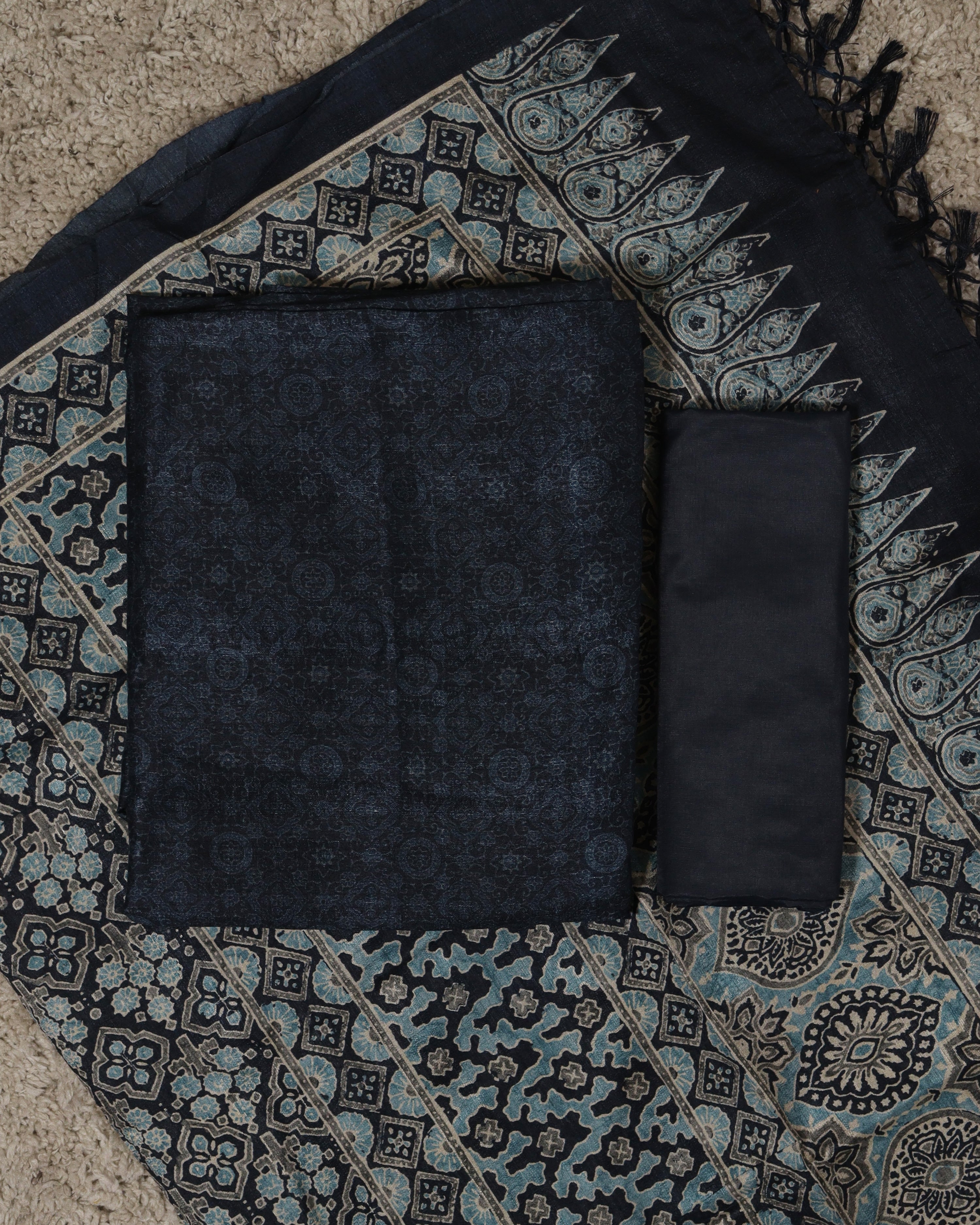 Load image into Gallery viewer, Semi Tusser Silk Unstitched Suit-8237
