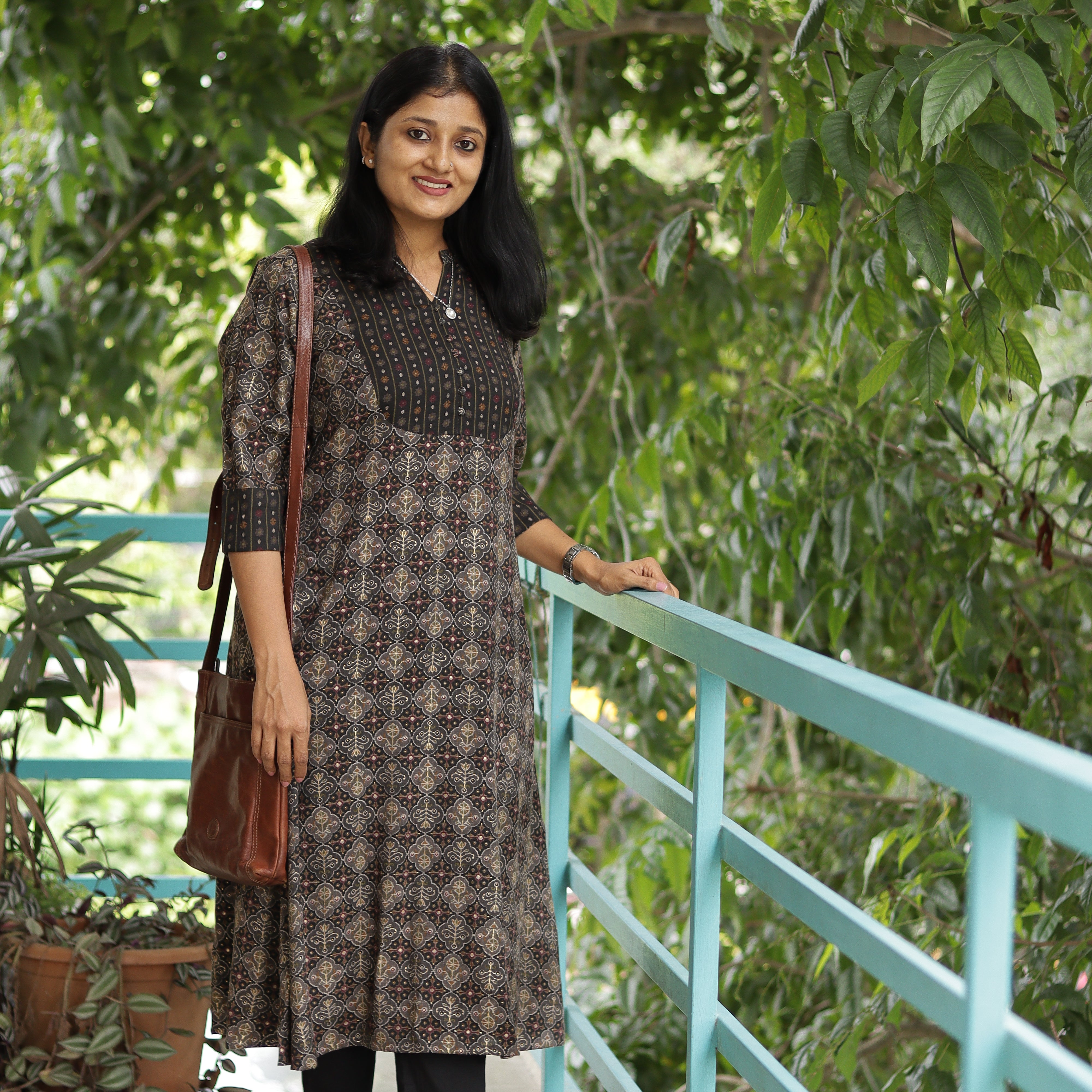 Load image into Gallery viewer, Rayon A-line Collar Kurti - 3808
