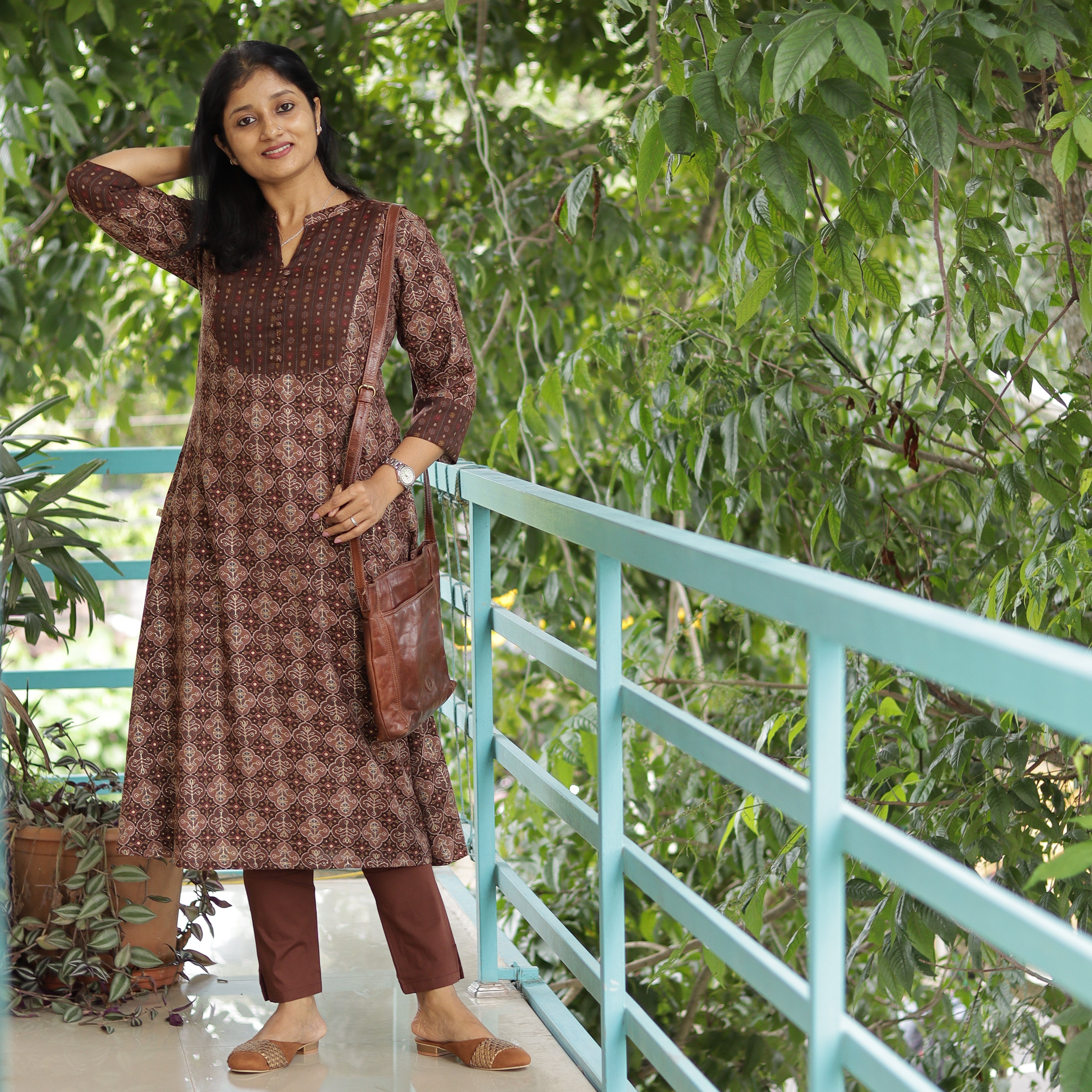 Load image into Gallery viewer, Rayon A-line Collar Kurti - 3808
