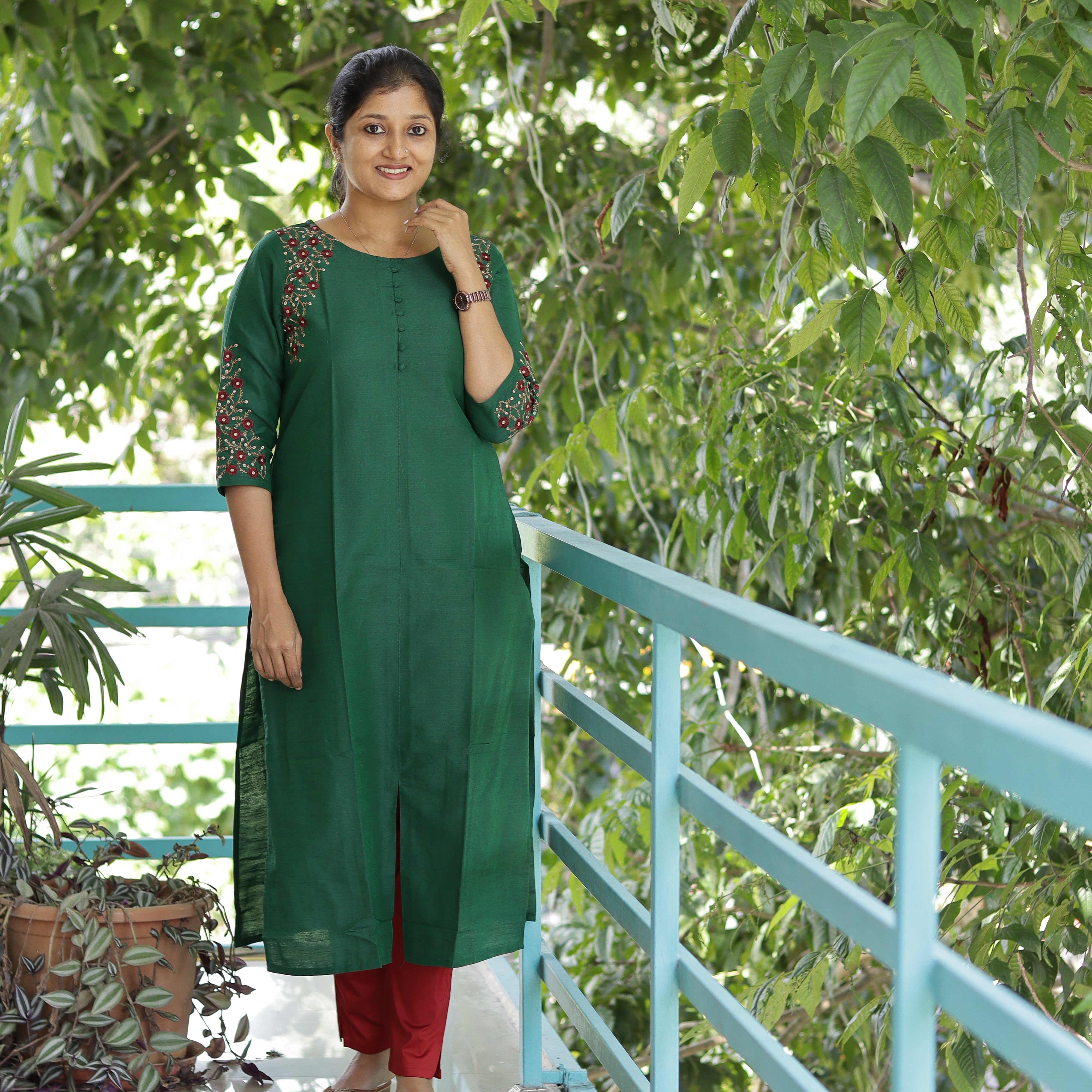 Load image into Gallery viewer, Raw Cotton Embroidered Kurti - 3808
