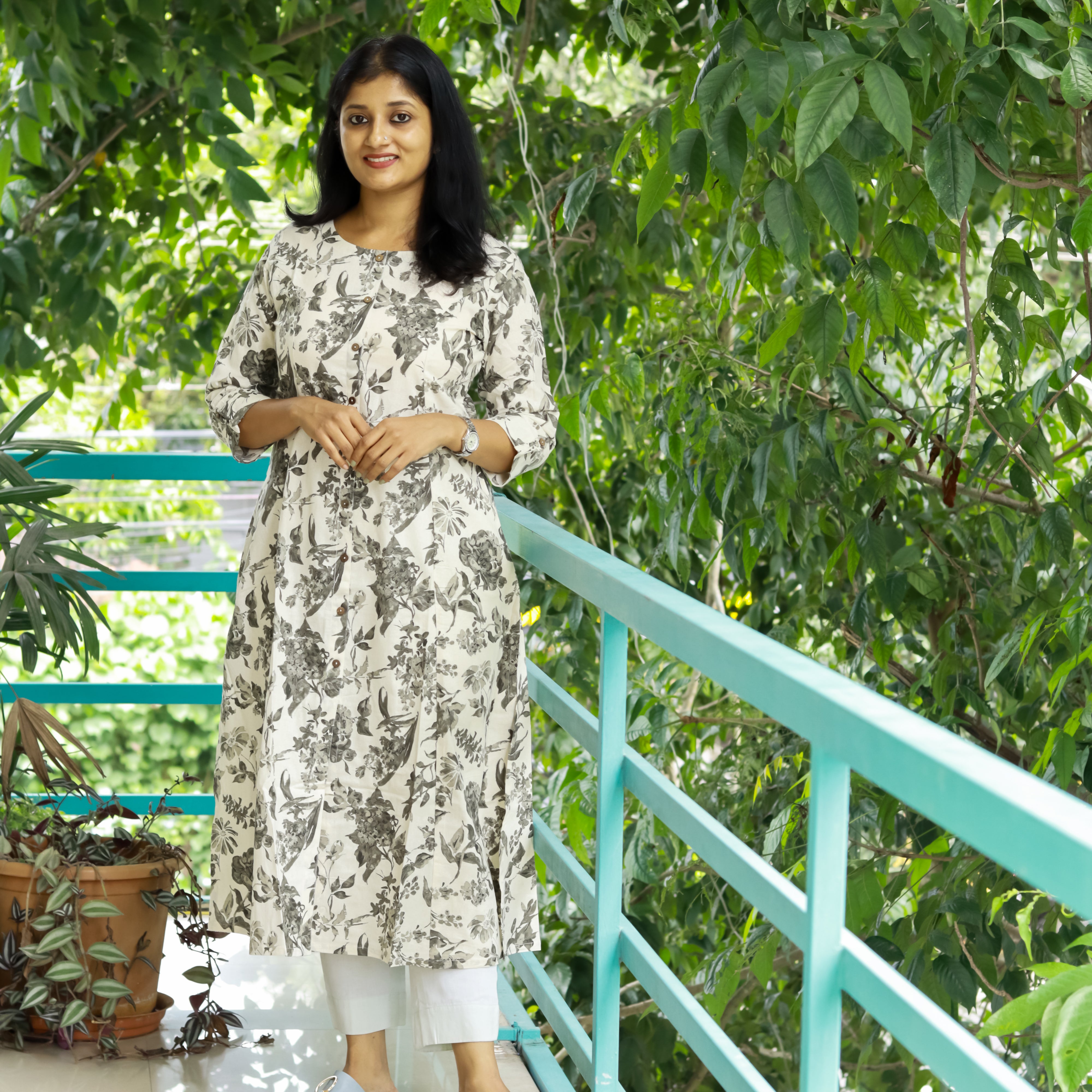 Load image into Gallery viewer, Cotton A-line Kurti - 3903
