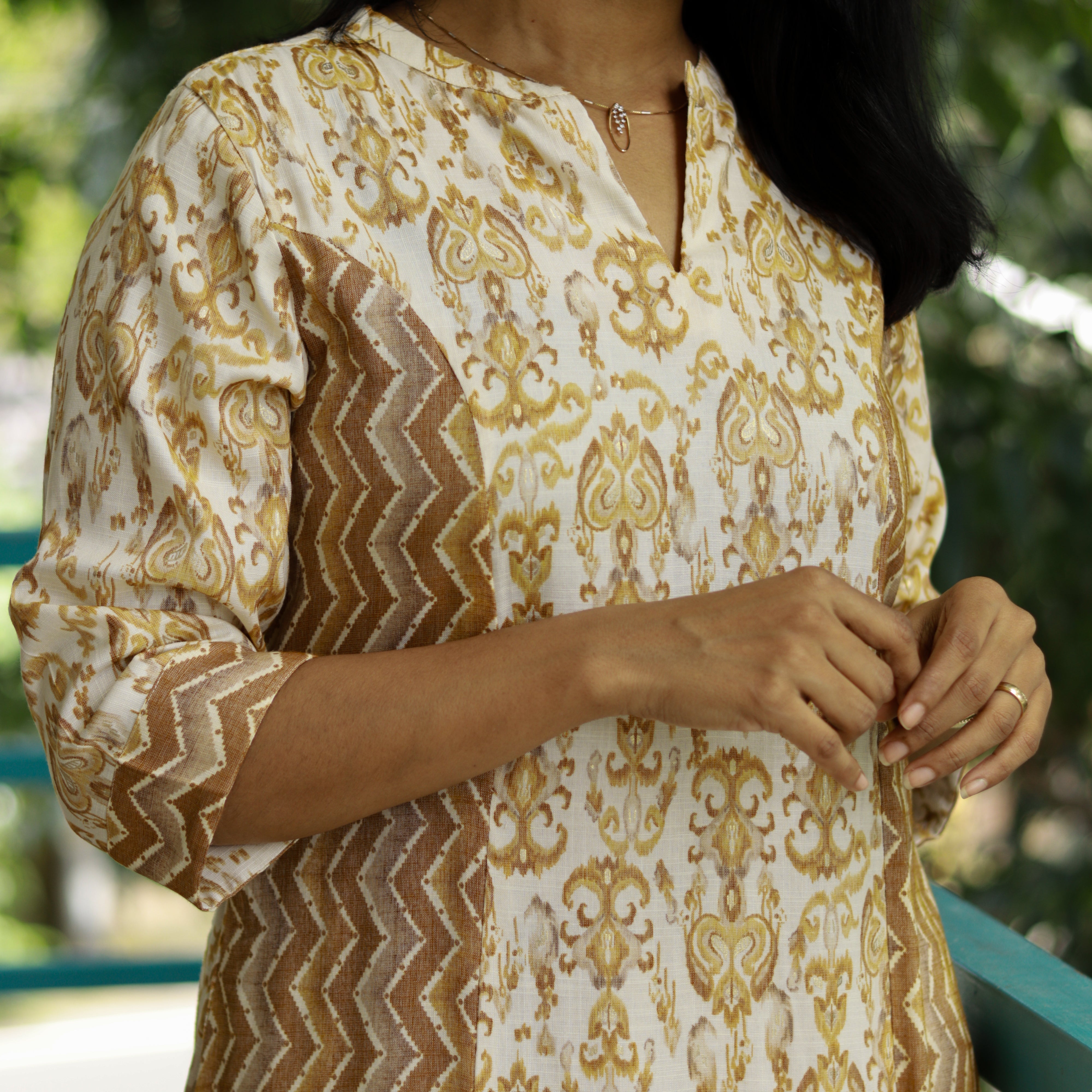 Load image into Gallery viewer, Rayon A-line Collar Kurti - 3639

