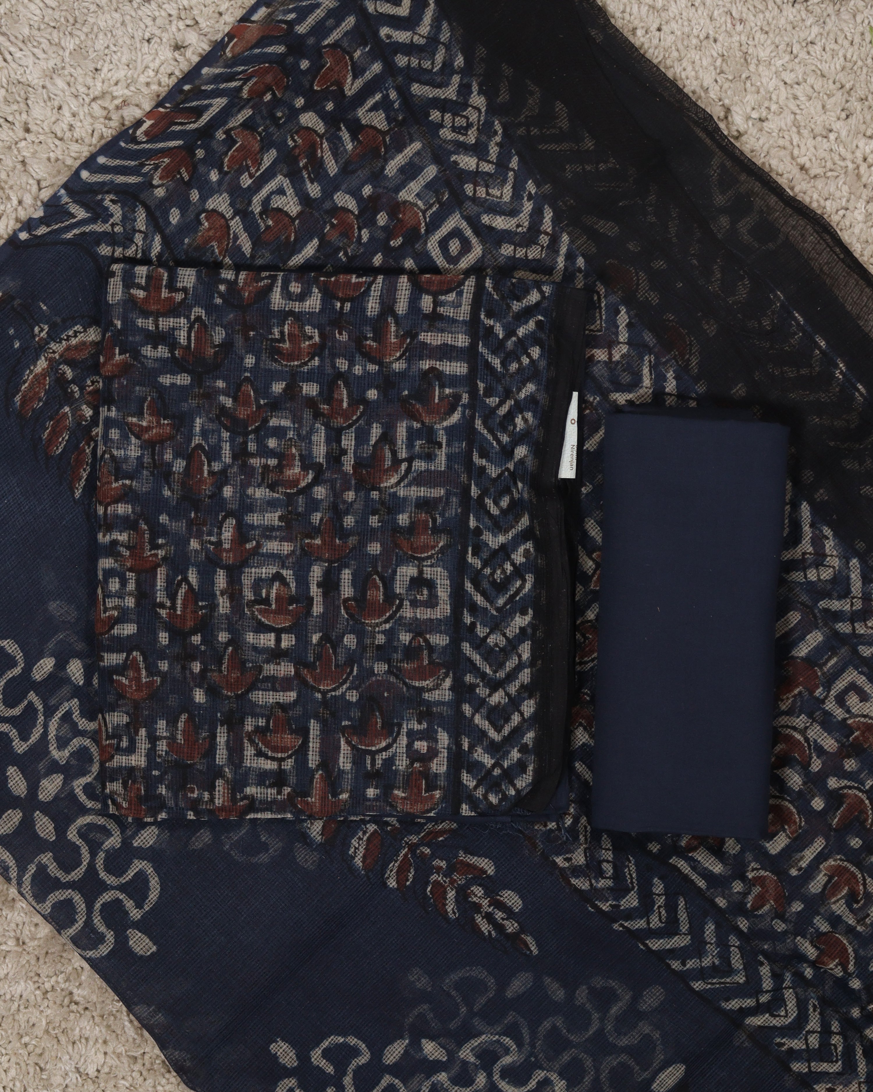 Load image into Gallery viewer, Kotta Doria Unstitched Suit-8238
