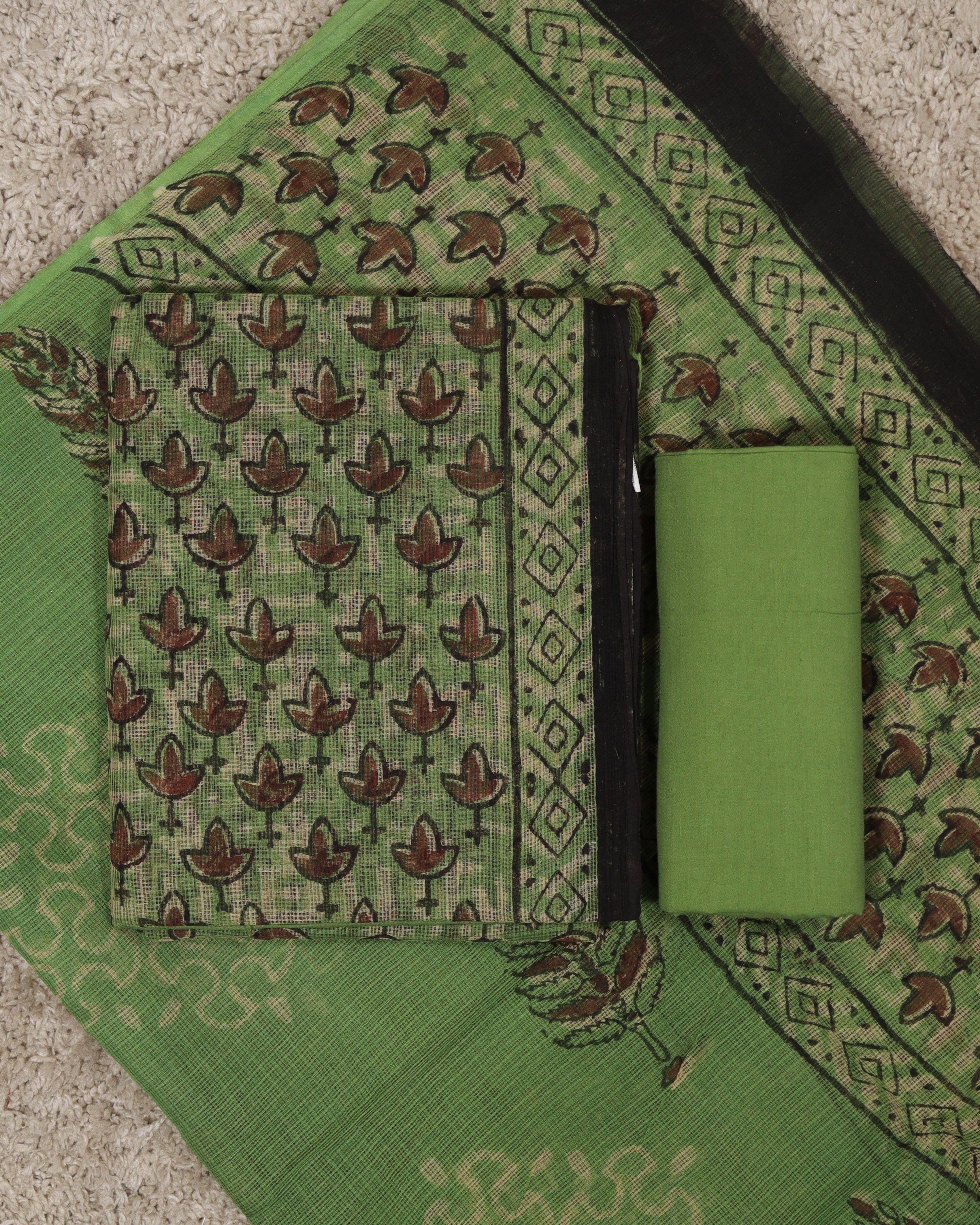 Load image into Gallery viewer, Kotta Doria Unstitched Suit-8238
