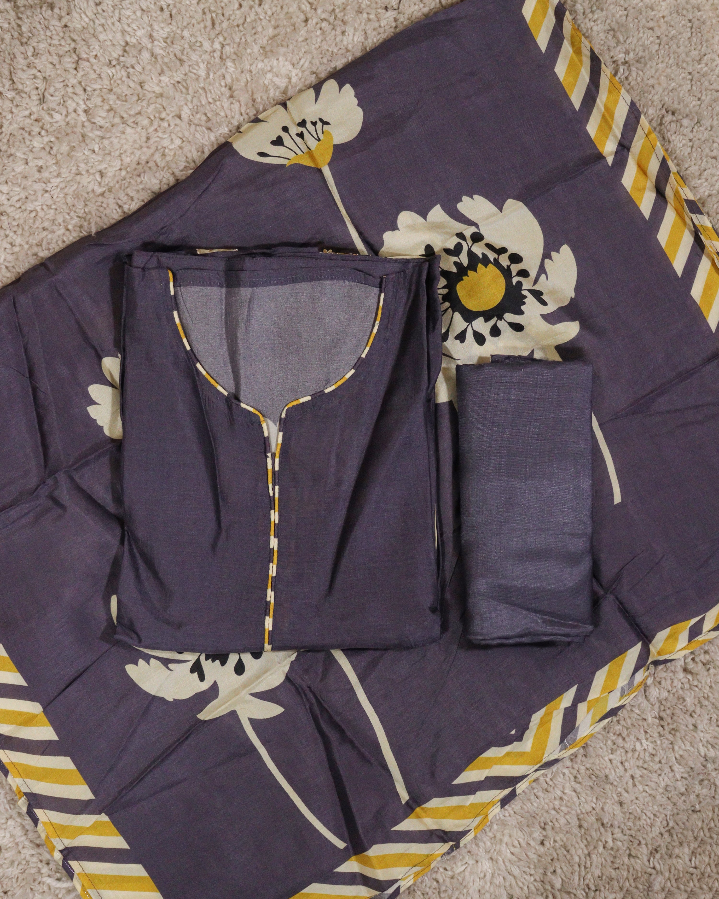 Load image into Gallery viewer, Muslin Silk Unstitched Suit-4158
