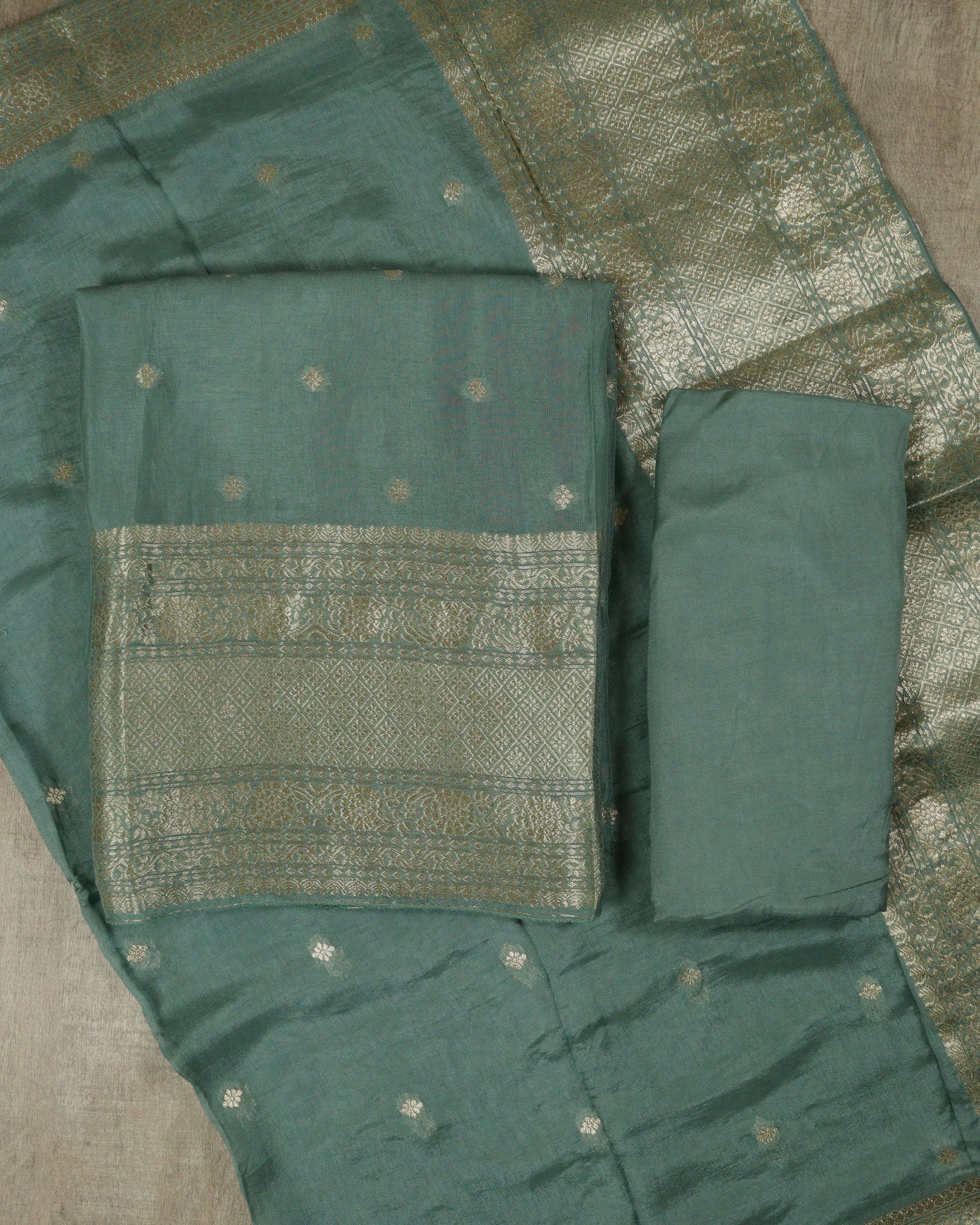 Load image into Gallery viewer, Georgette Banarasi Unstitched Suit-0495
