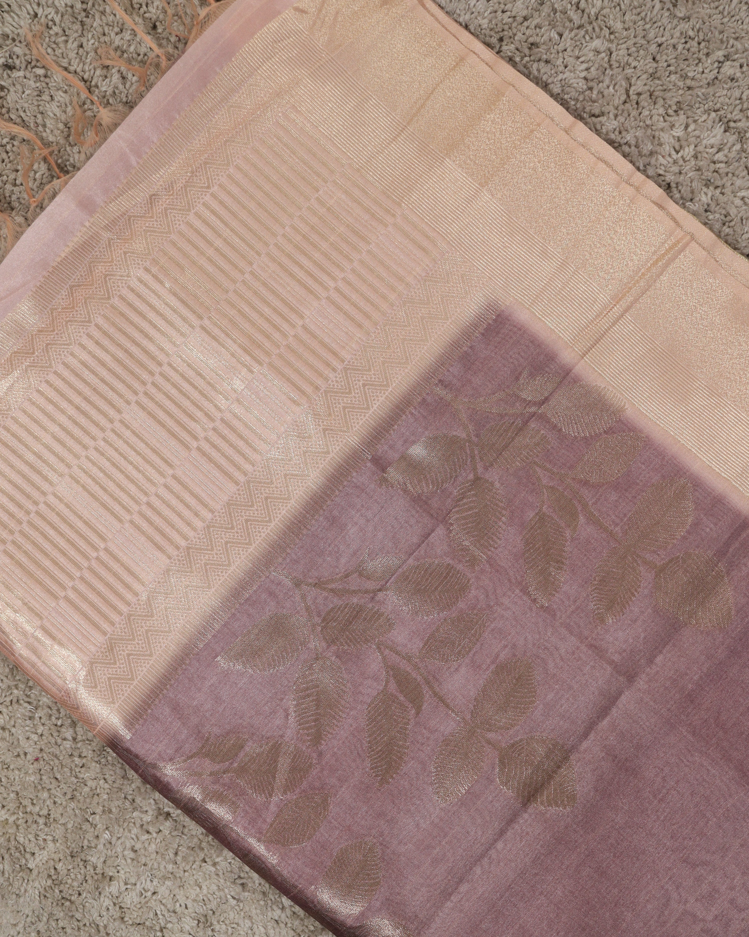 Load image into Gallery viewer, Semi Silk Saree-3821
