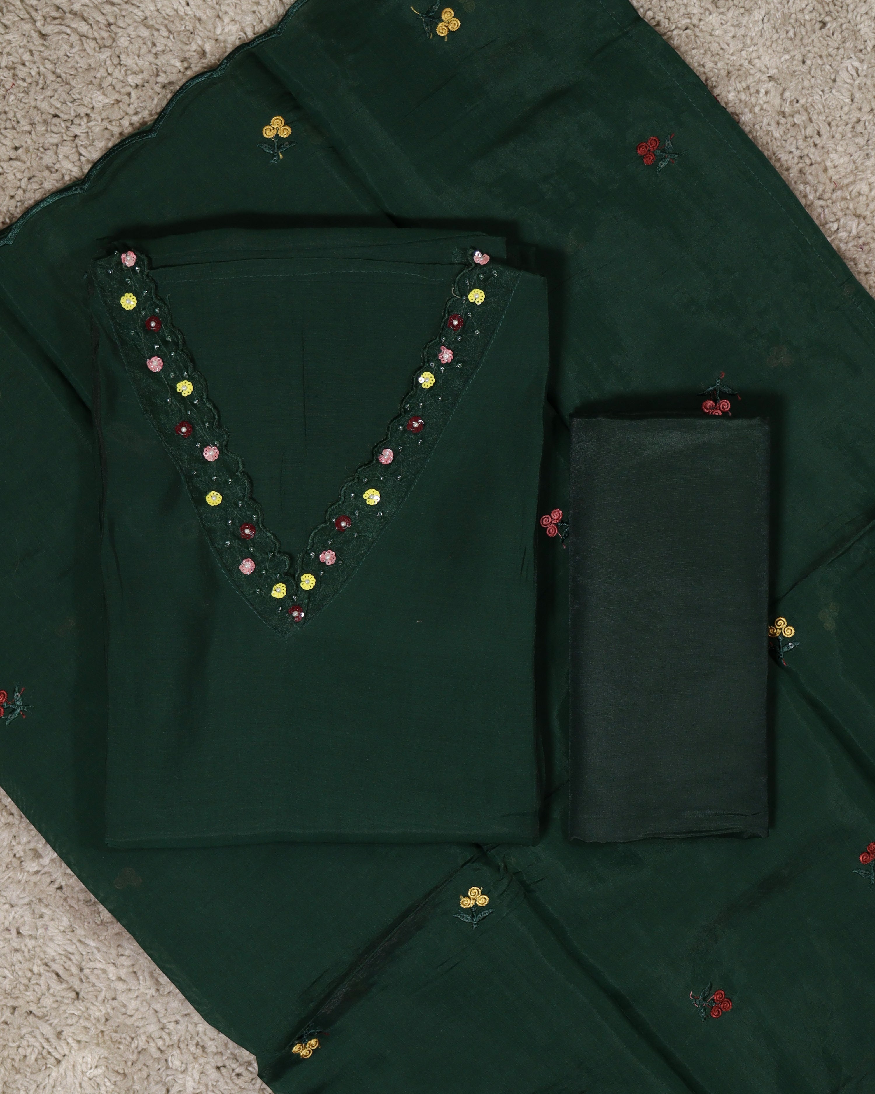 Load image into Gallery viewer, Mul Chanderi Semi Stitched Suit :- 8762
