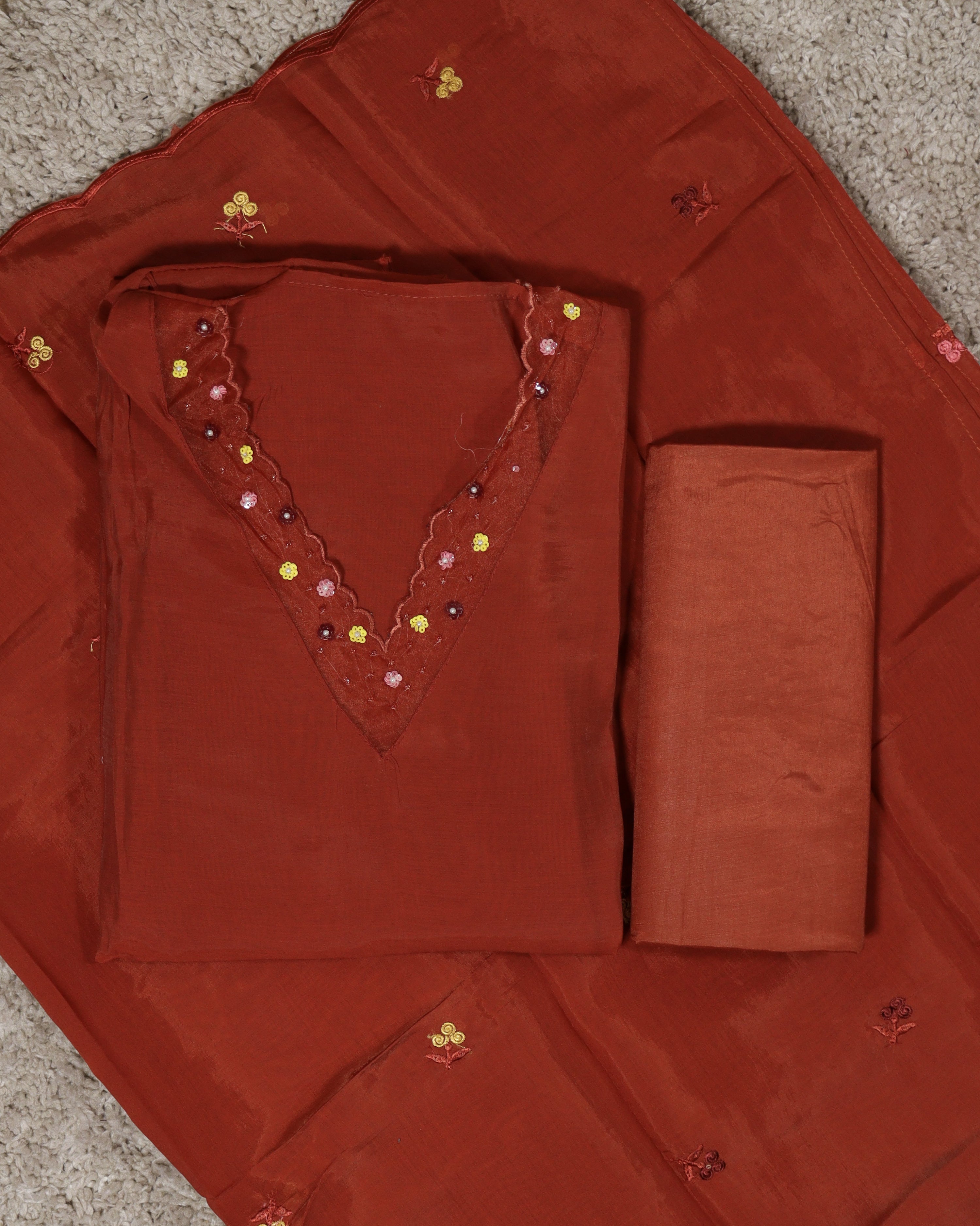 Load image into Gallery viewer, Mul Chanderi Semi Stitched Suit :- 8762
