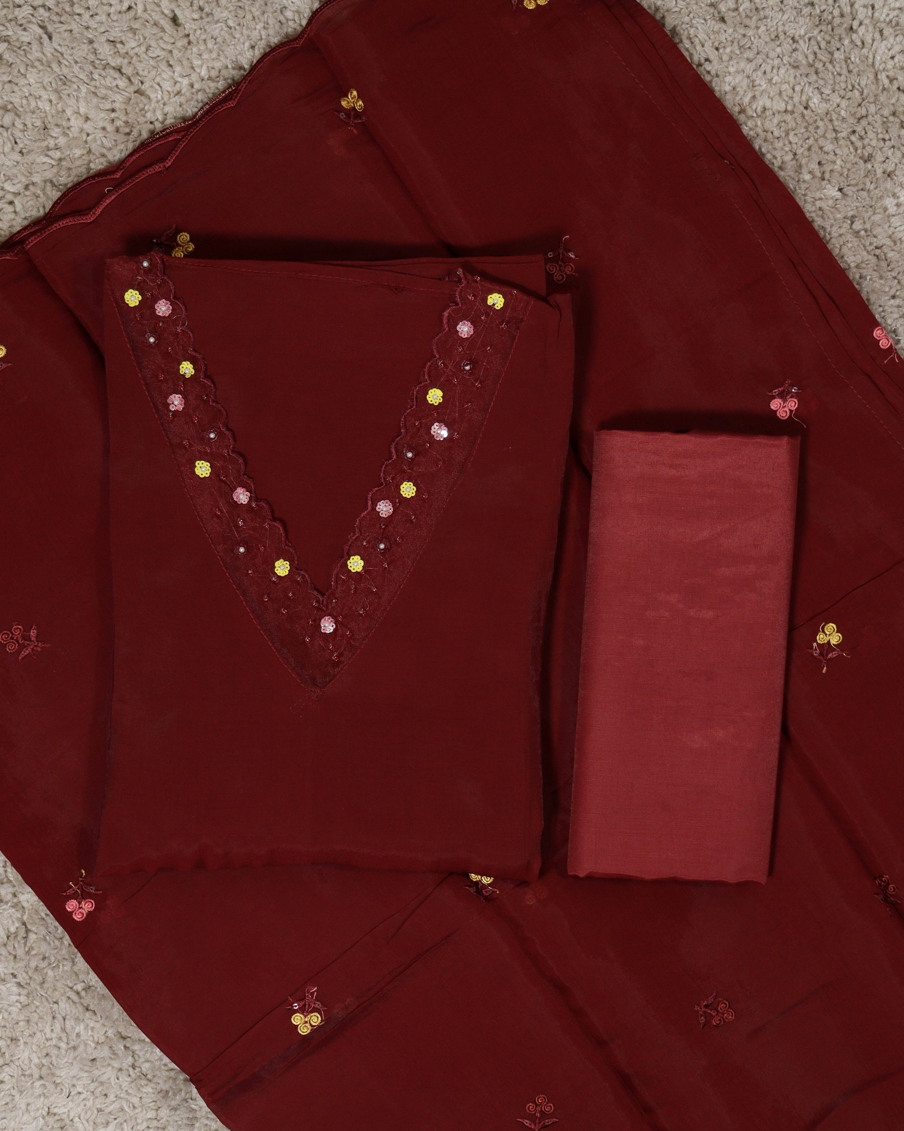 Load image into Gallery viewer, Mul Chanderi Semi Stitched Suit :- 8762
