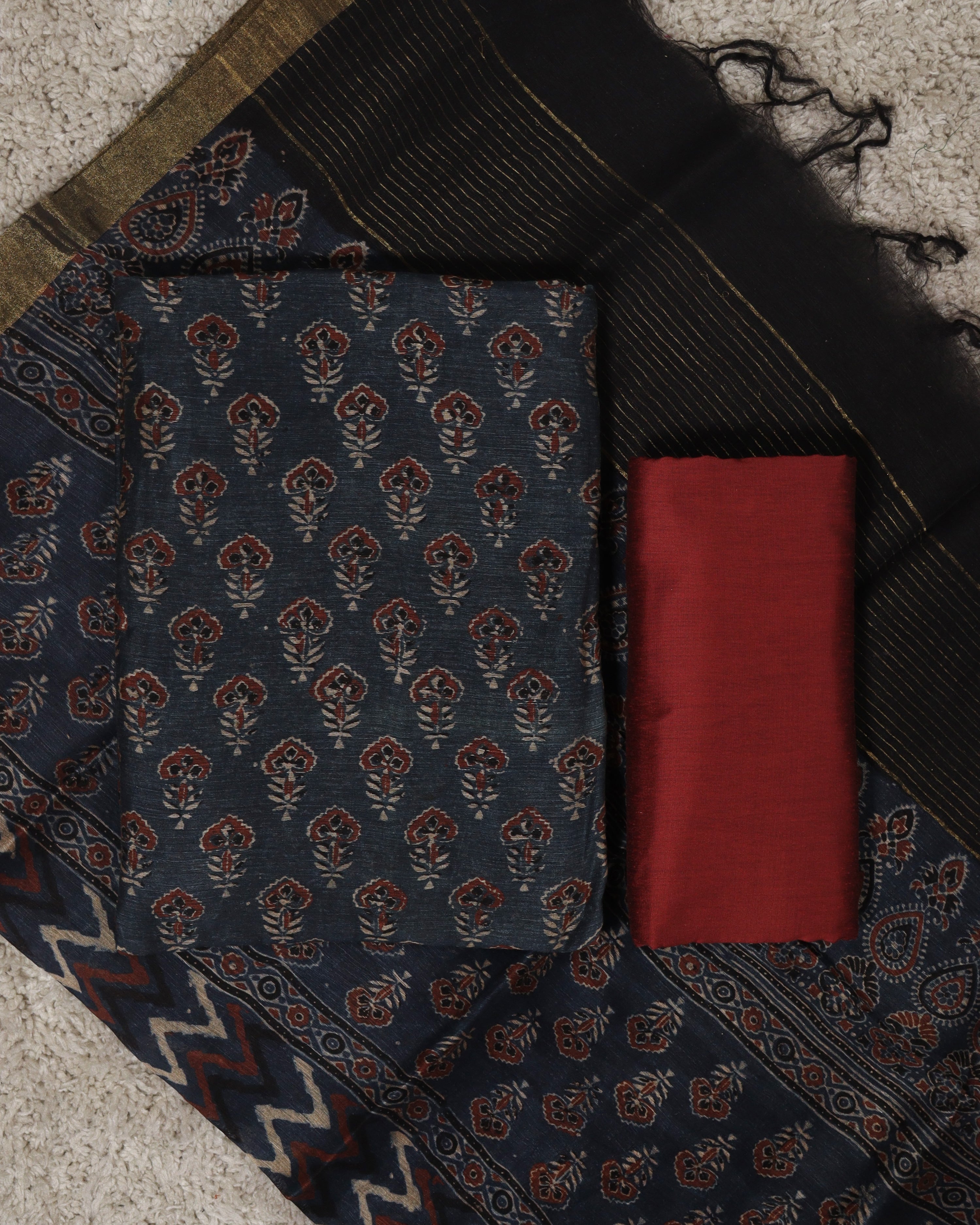 Load image into Gallery viewer, Linen Silk Unstitched Suit-8436
