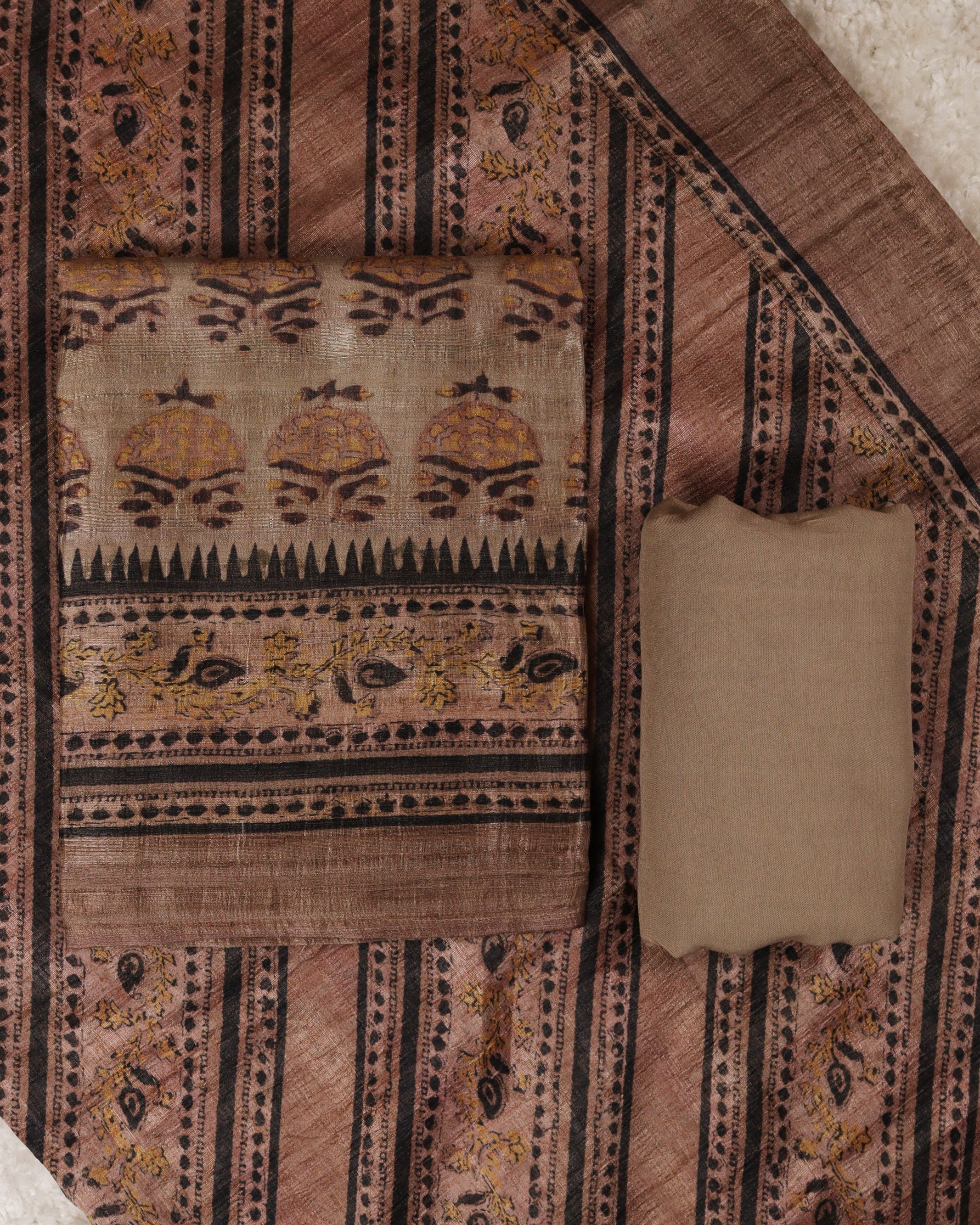 Load image into Gallery viewer, Semi Tussar Silk Unstitched Suit-0537
