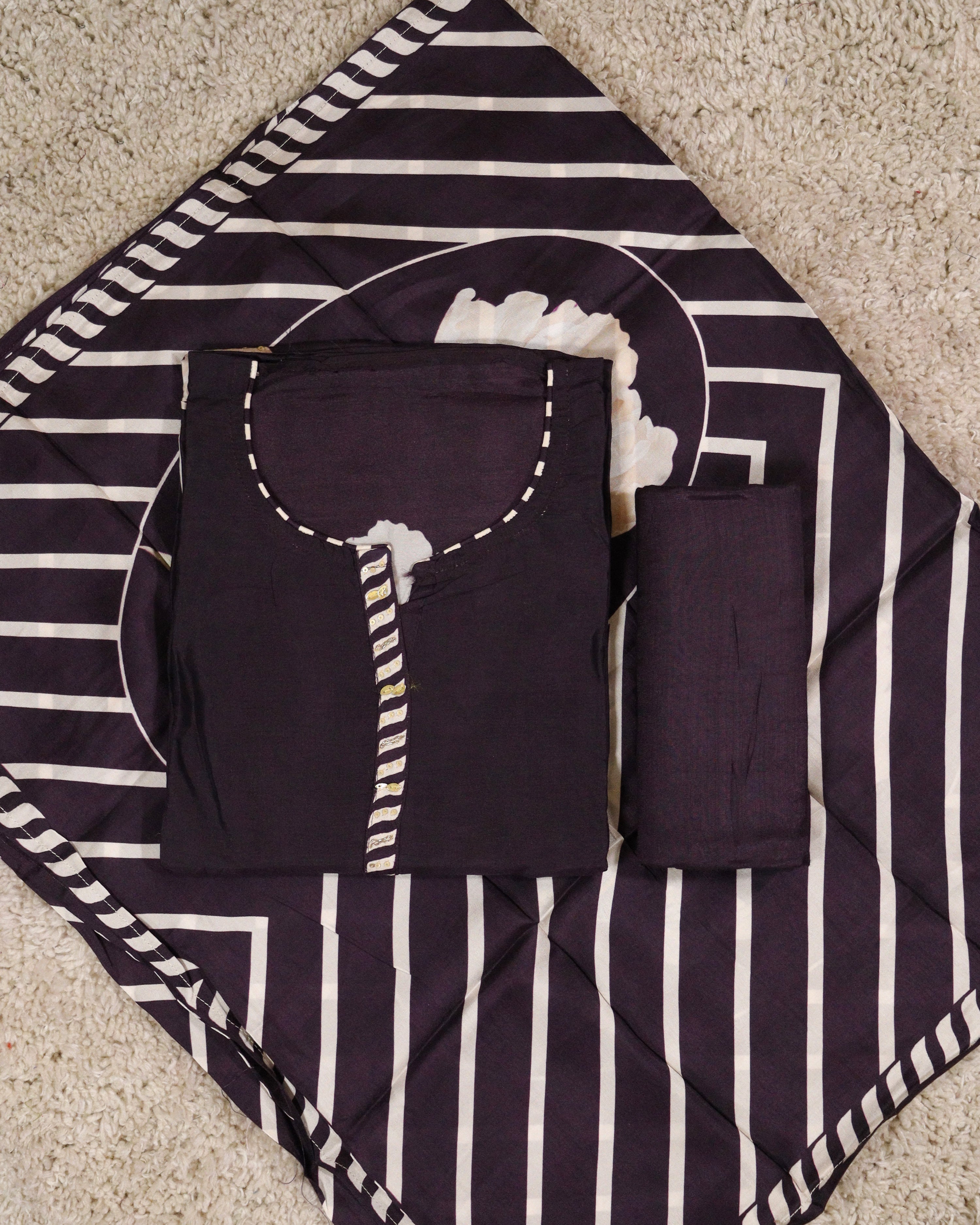 Load image into Gallery viewer, Muslin Silk Unstitched Suit-4805
