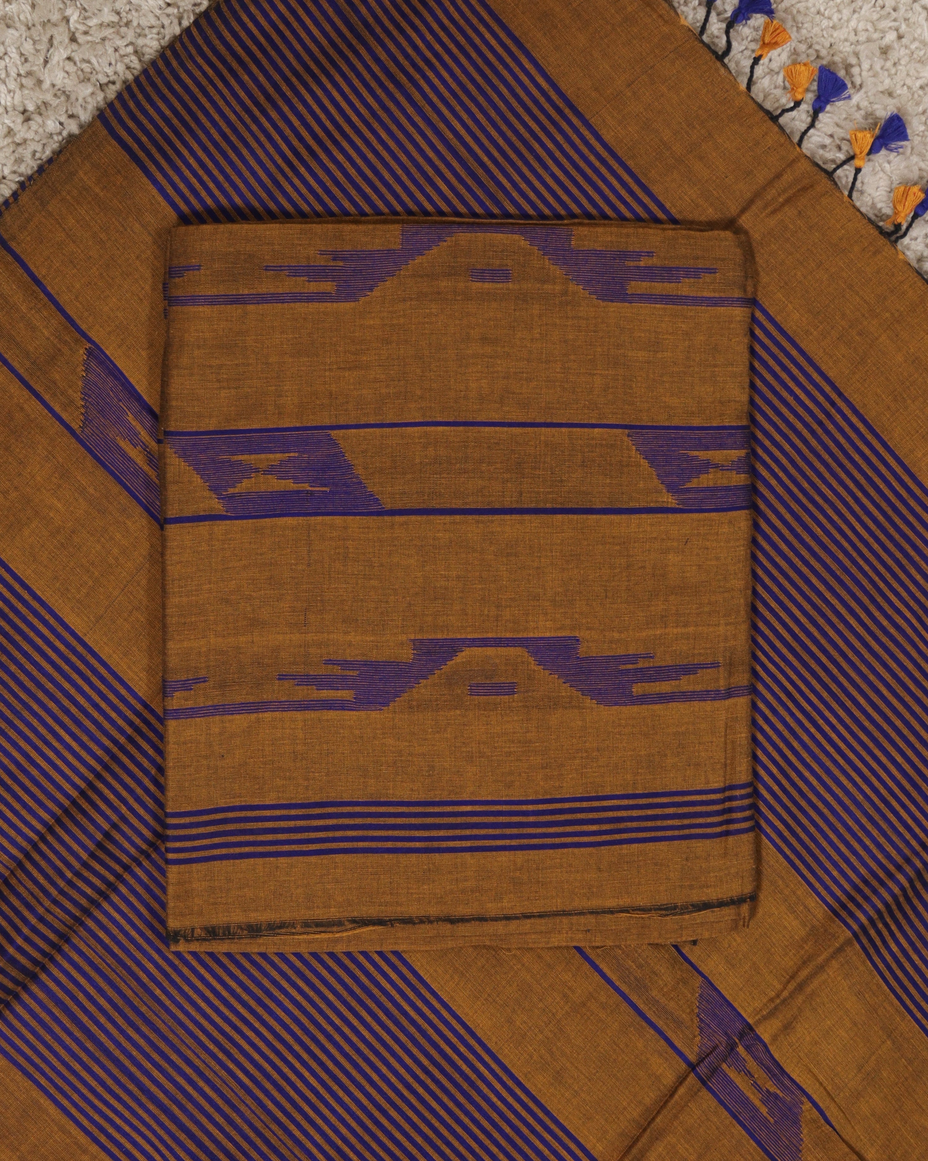 Load image into Gallery viewer, Cotton Unstitched Suit-8491
