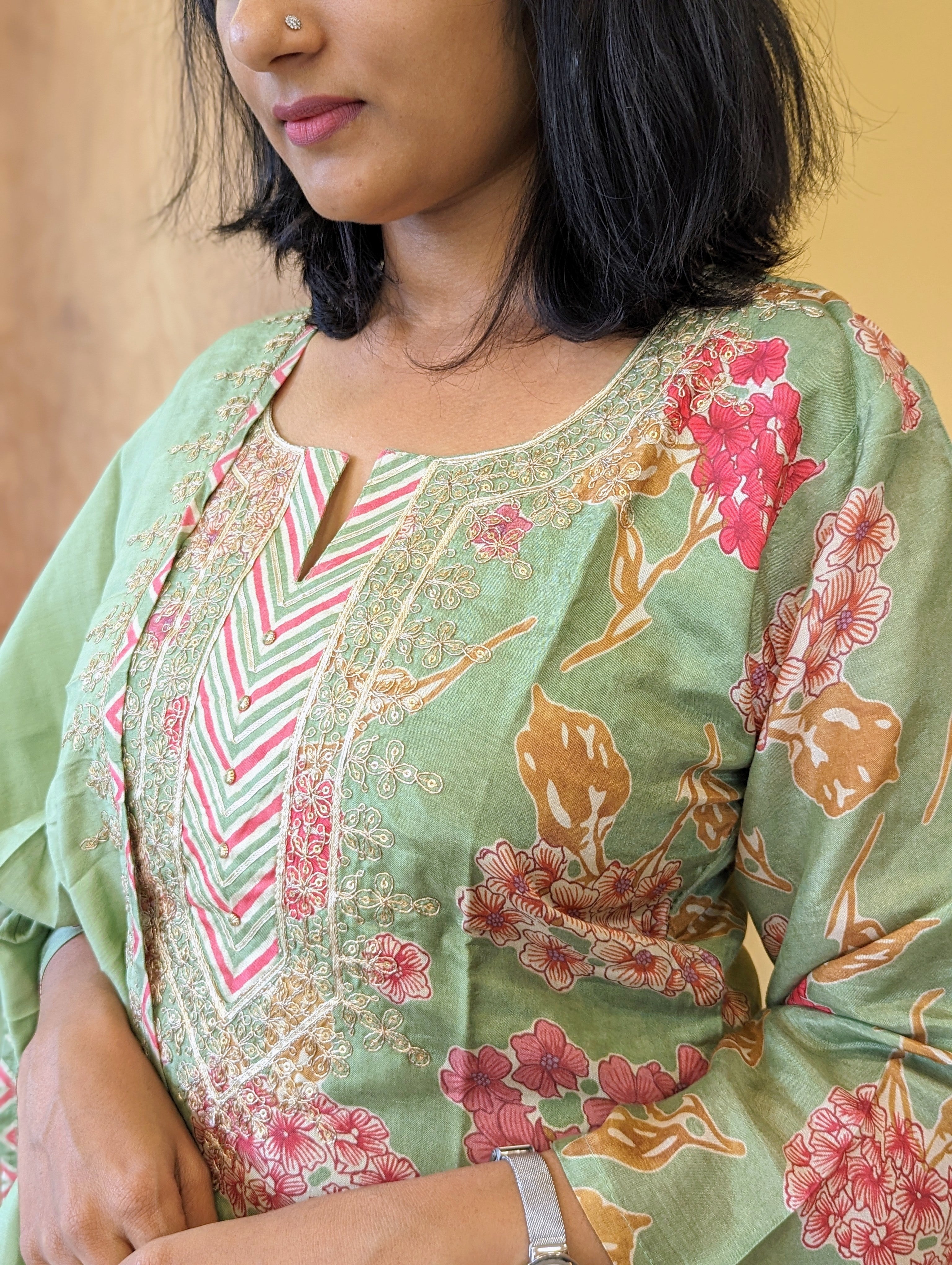 Load image into Gallery viewer, Pure Muslin Silk Kurti Set-3292
