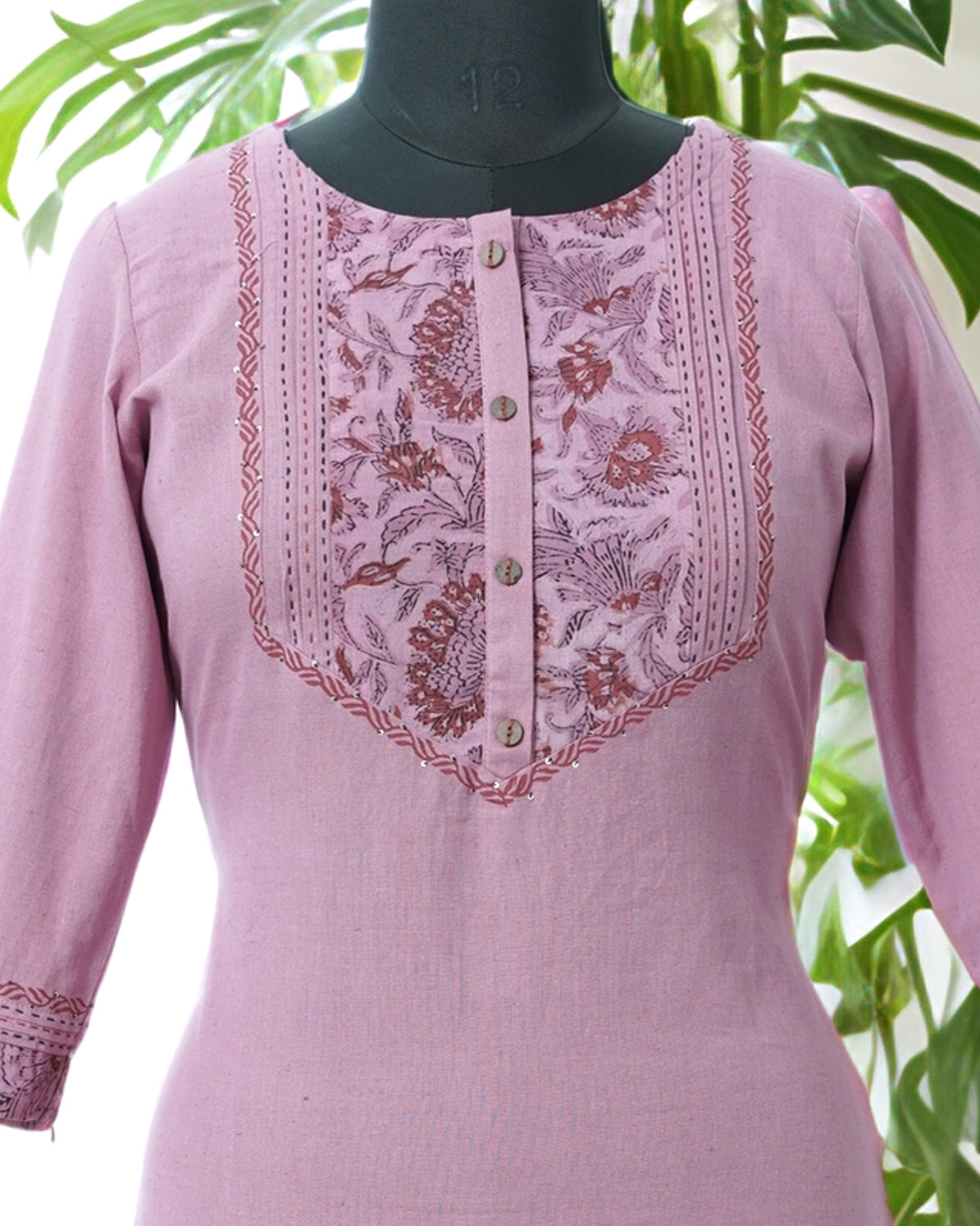 Load image into Gallery viewer, Pure Cotton Slitted Kurti-00343
