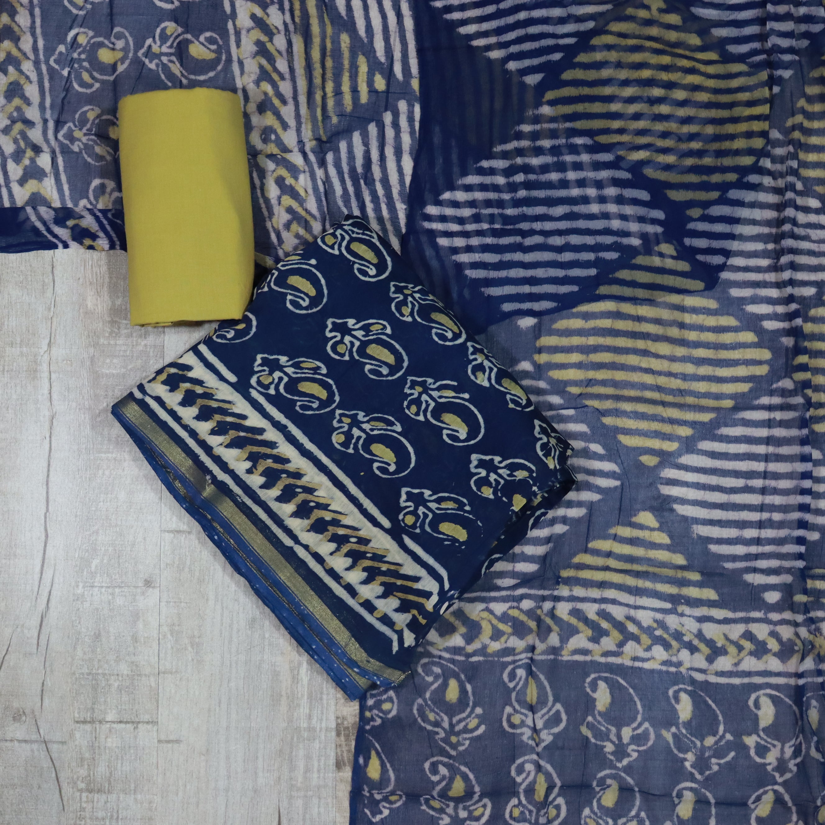 Load image into Gallery viewer, Indigo Blue &amp; Mustard Yellow Maheswari Silk Suit-3364
