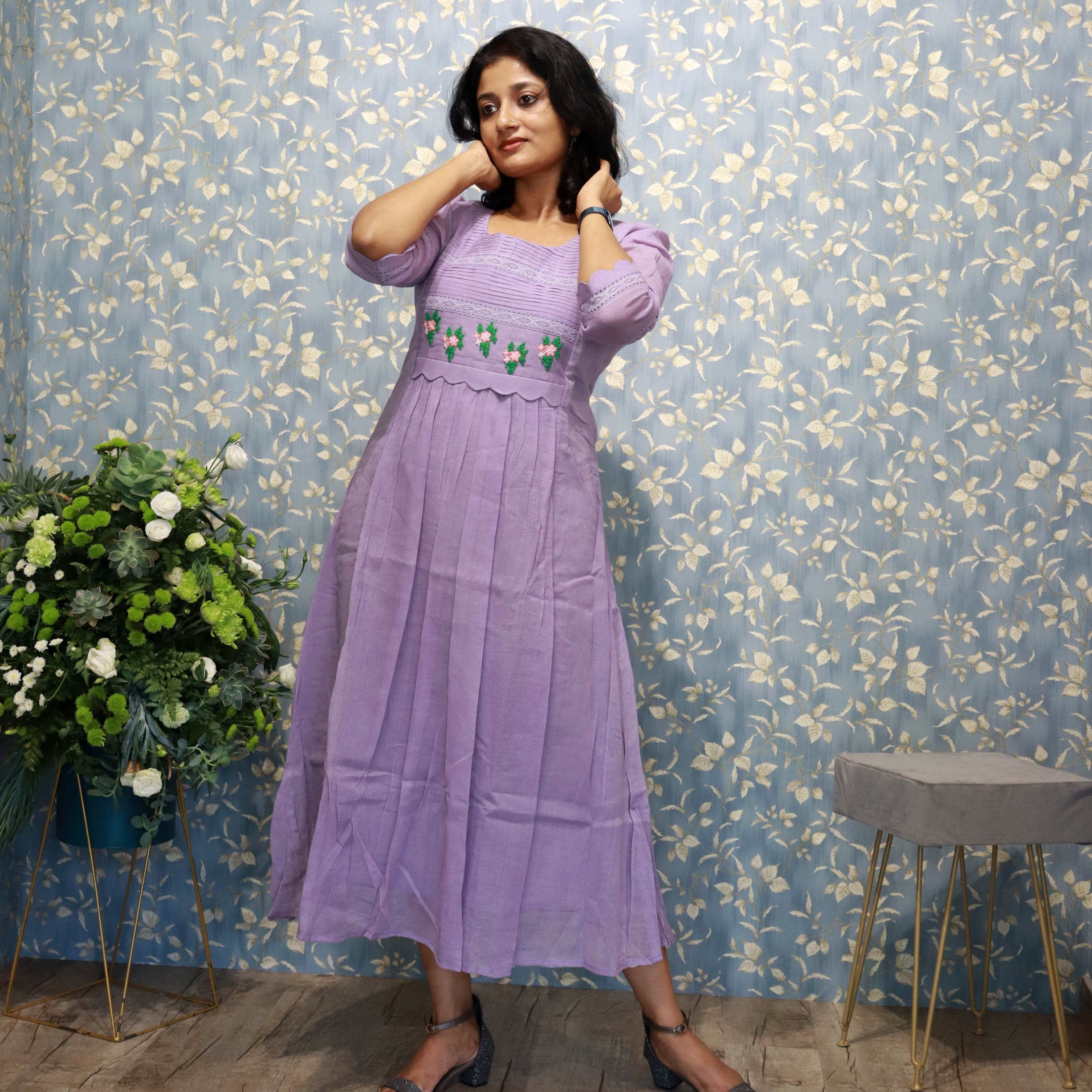 Load image into Gallery viewer, Light Lilac Mul Cotton Stitched Suit-3269
