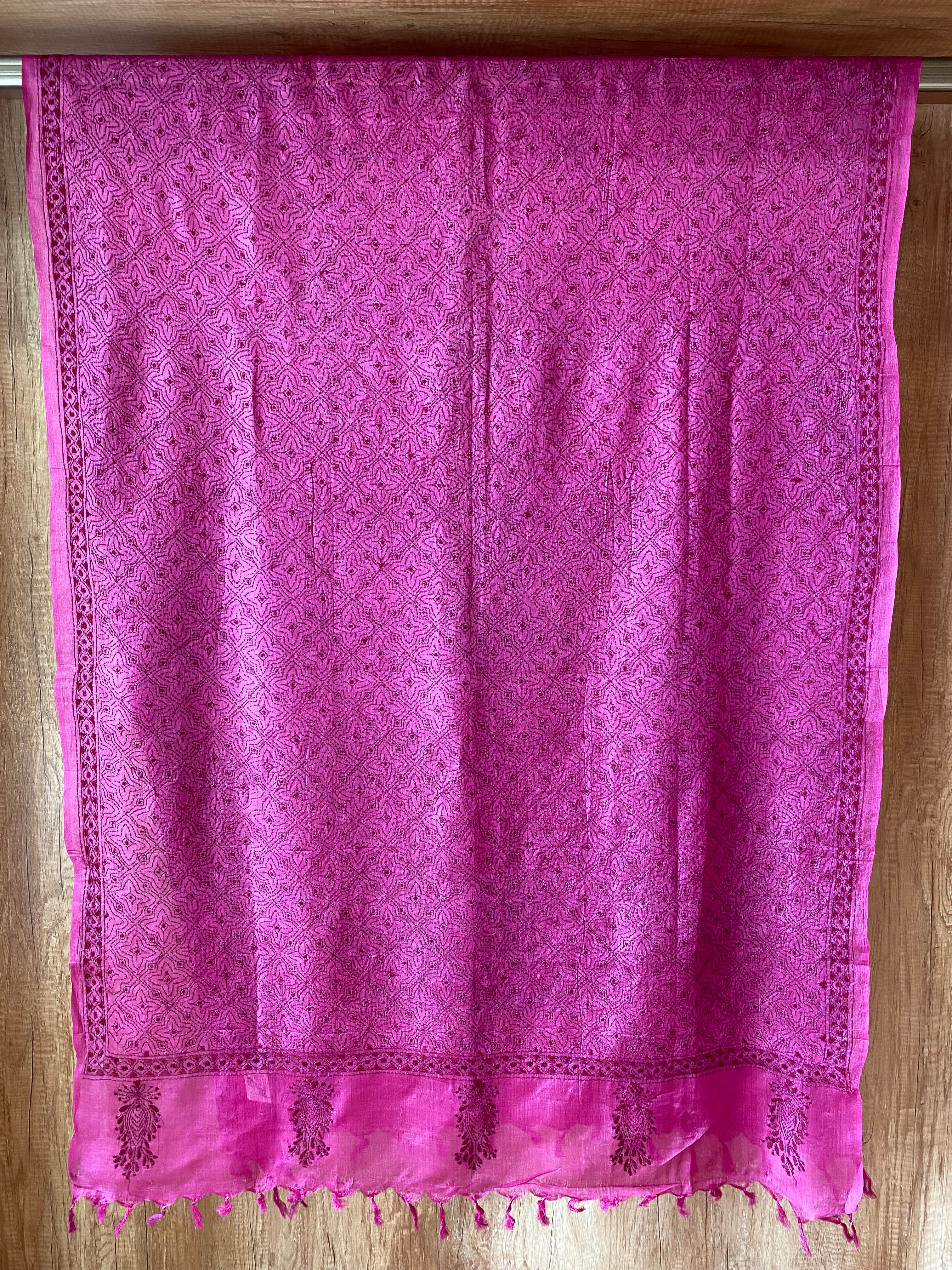 Load image into Gallery viewer, Tussar Silk Dupatta With Kanta Embroidery
