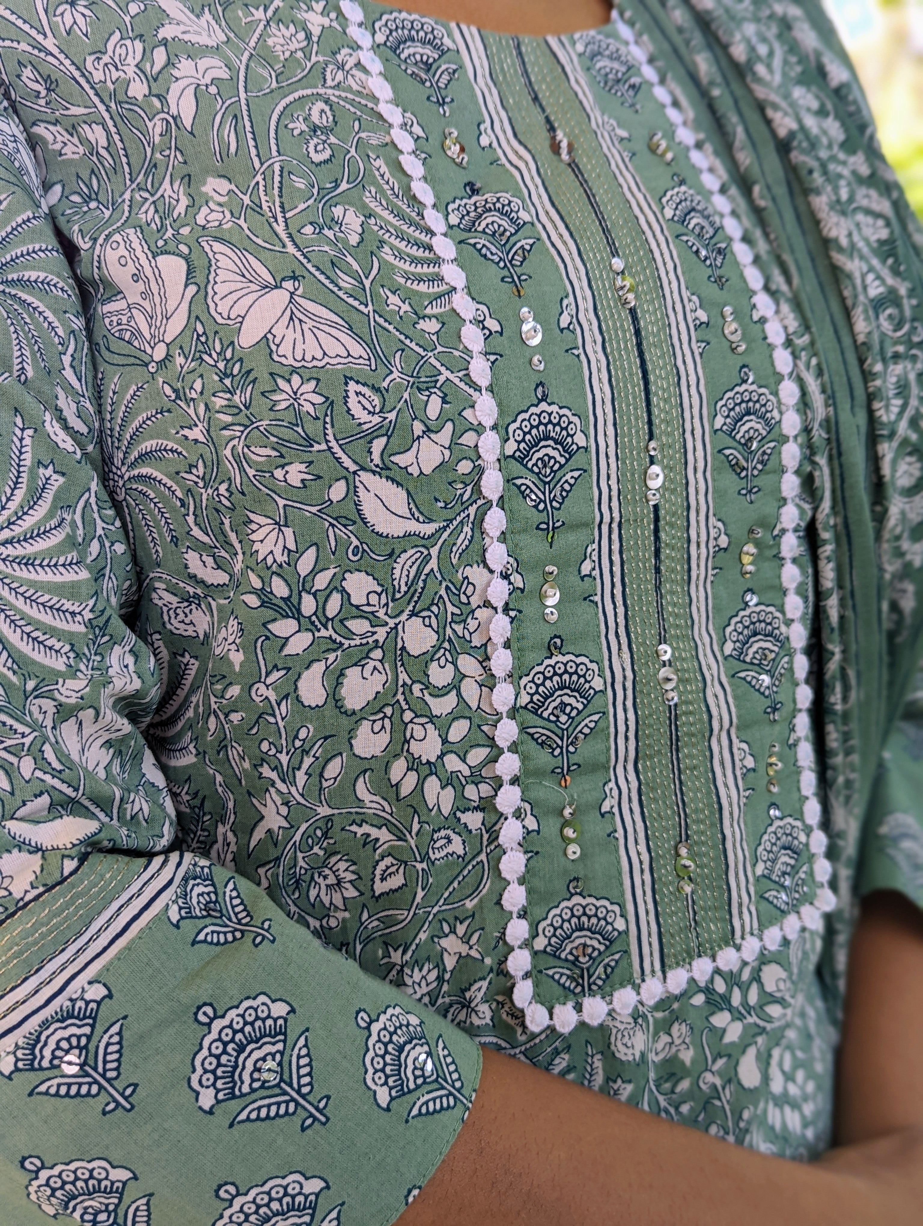 Load image into Gallery viewer, Pastel Green Jaipur Cotton Stitched Suit-2609
