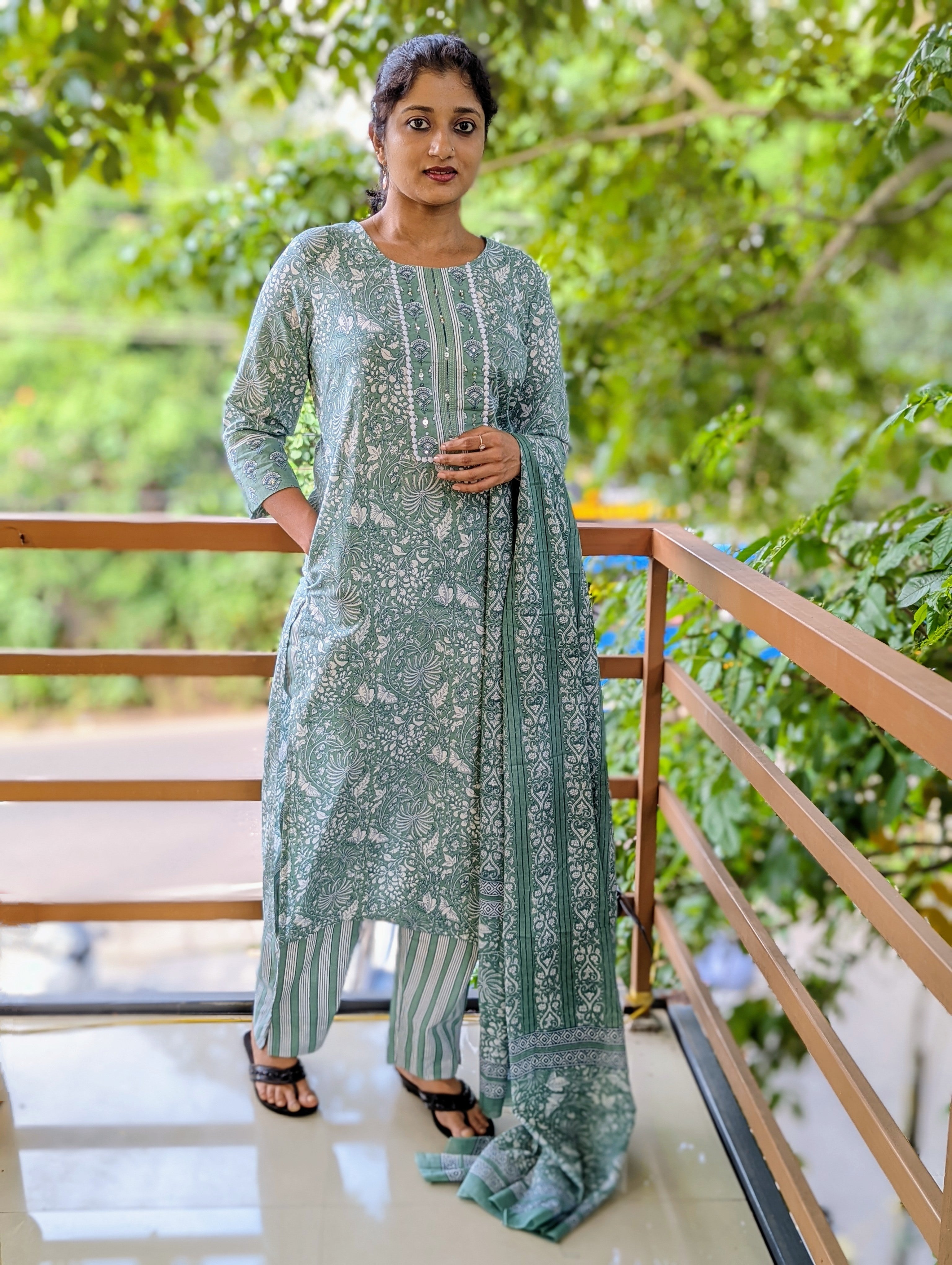 Load image into Gallery viewer, Pastel Green Jaipur Cotton Stitched Suit-2609
