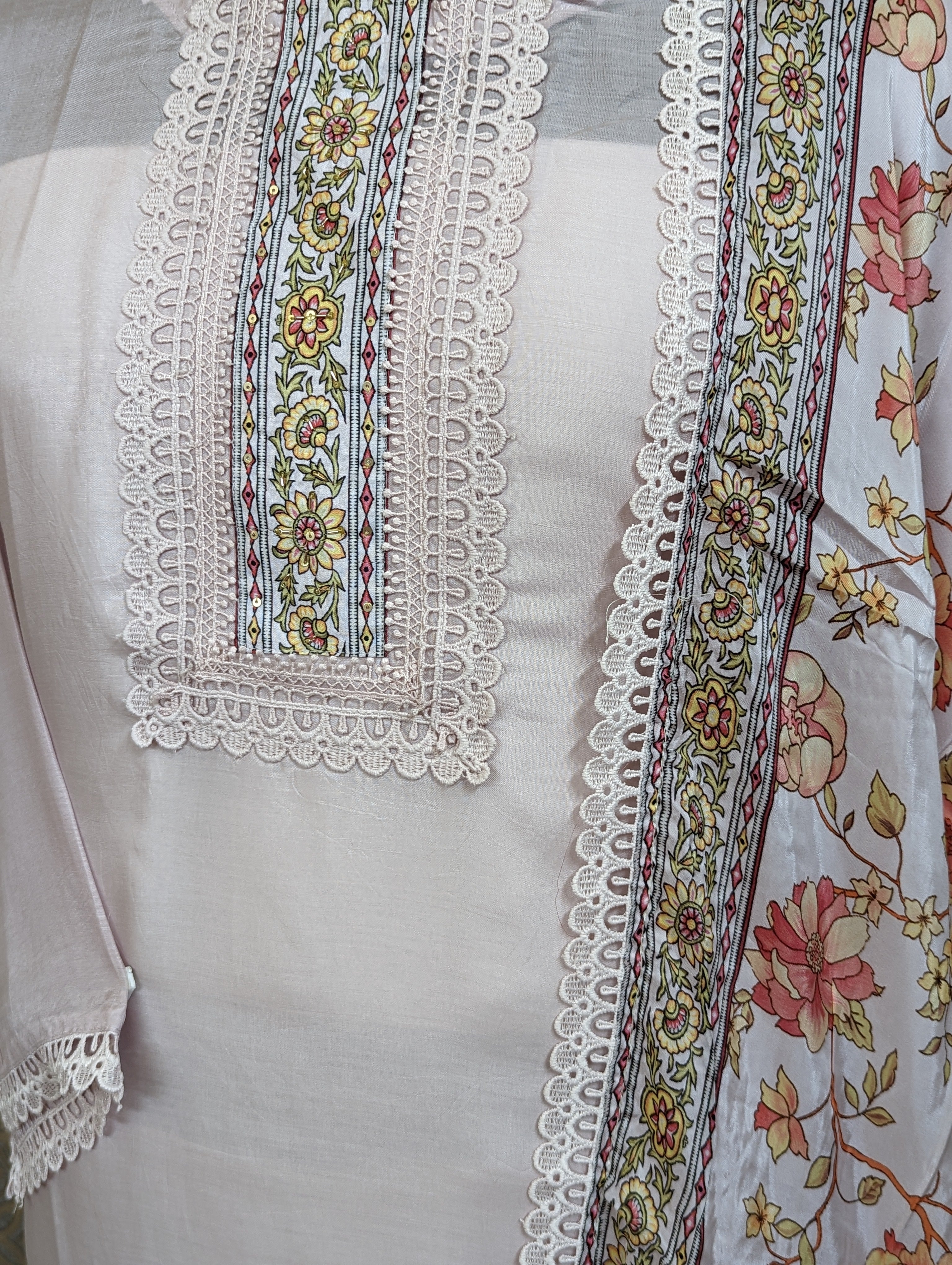 Load image into Gallery viewer, Muslin Silk Unstitched Salwar. 2693.
