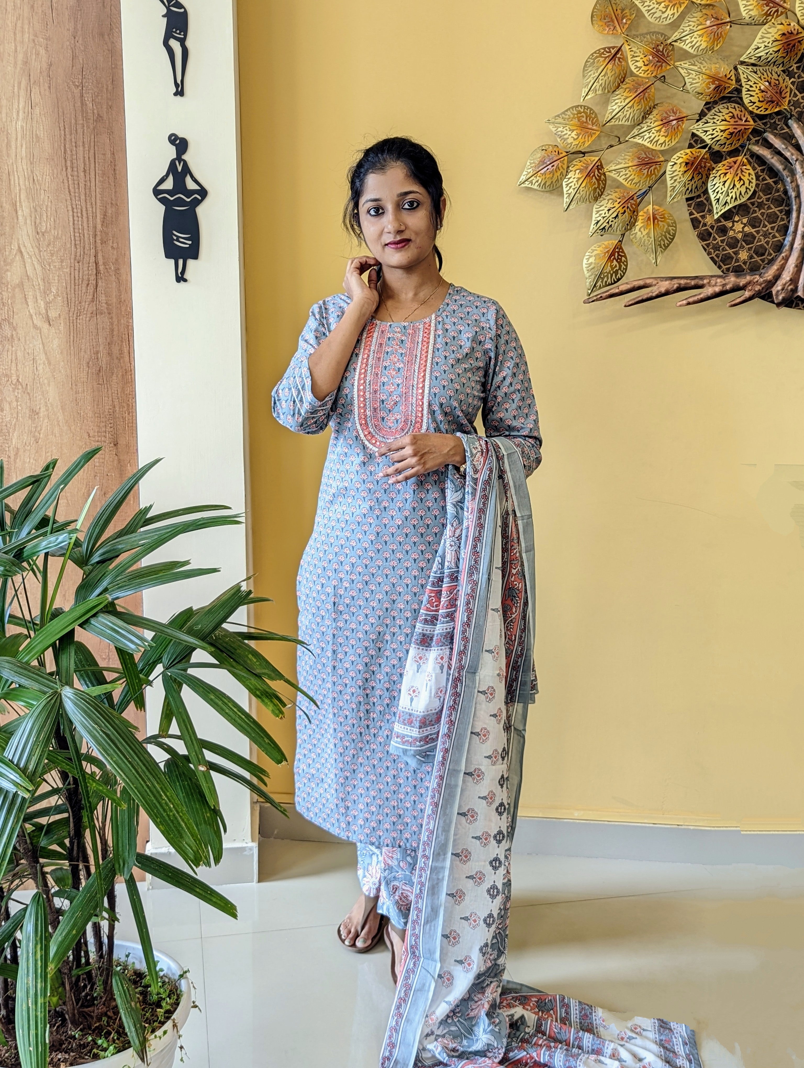 Load image into Gallery viewer, Cement Grey Pure Cotton Kurti Set - 2847
