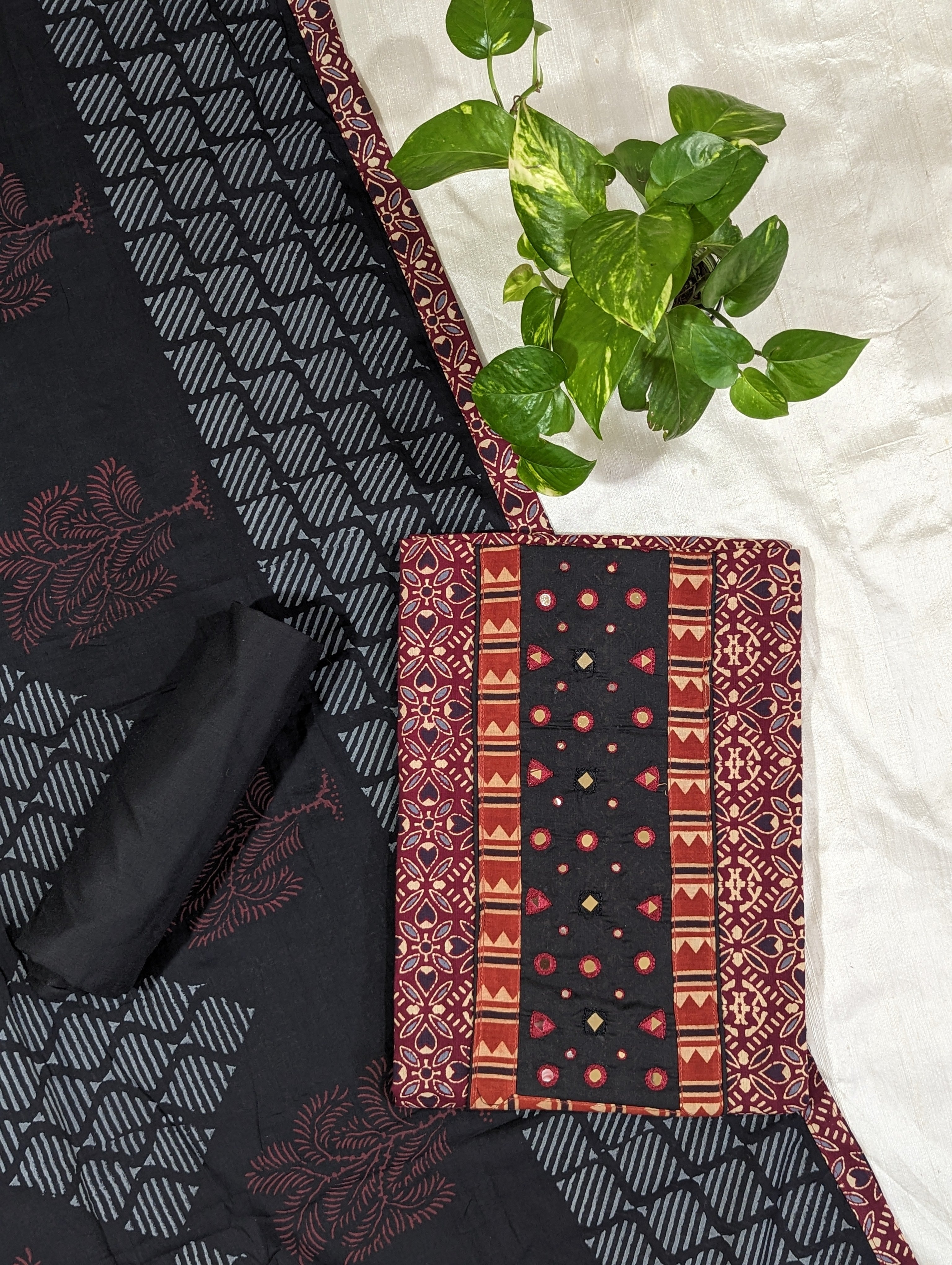 Load image into Gallery viewer, Maroon And Black Pure Cotton Ajrakh Unstitched Suit-3114
